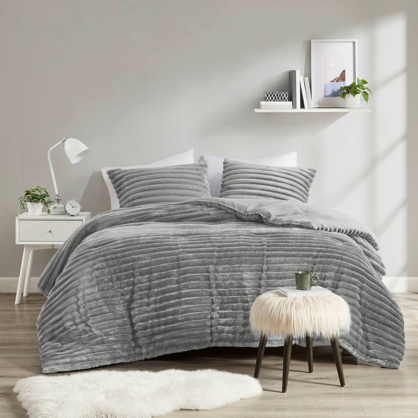 Intelligent Design 3 Piece Corded Plush Comforter Set