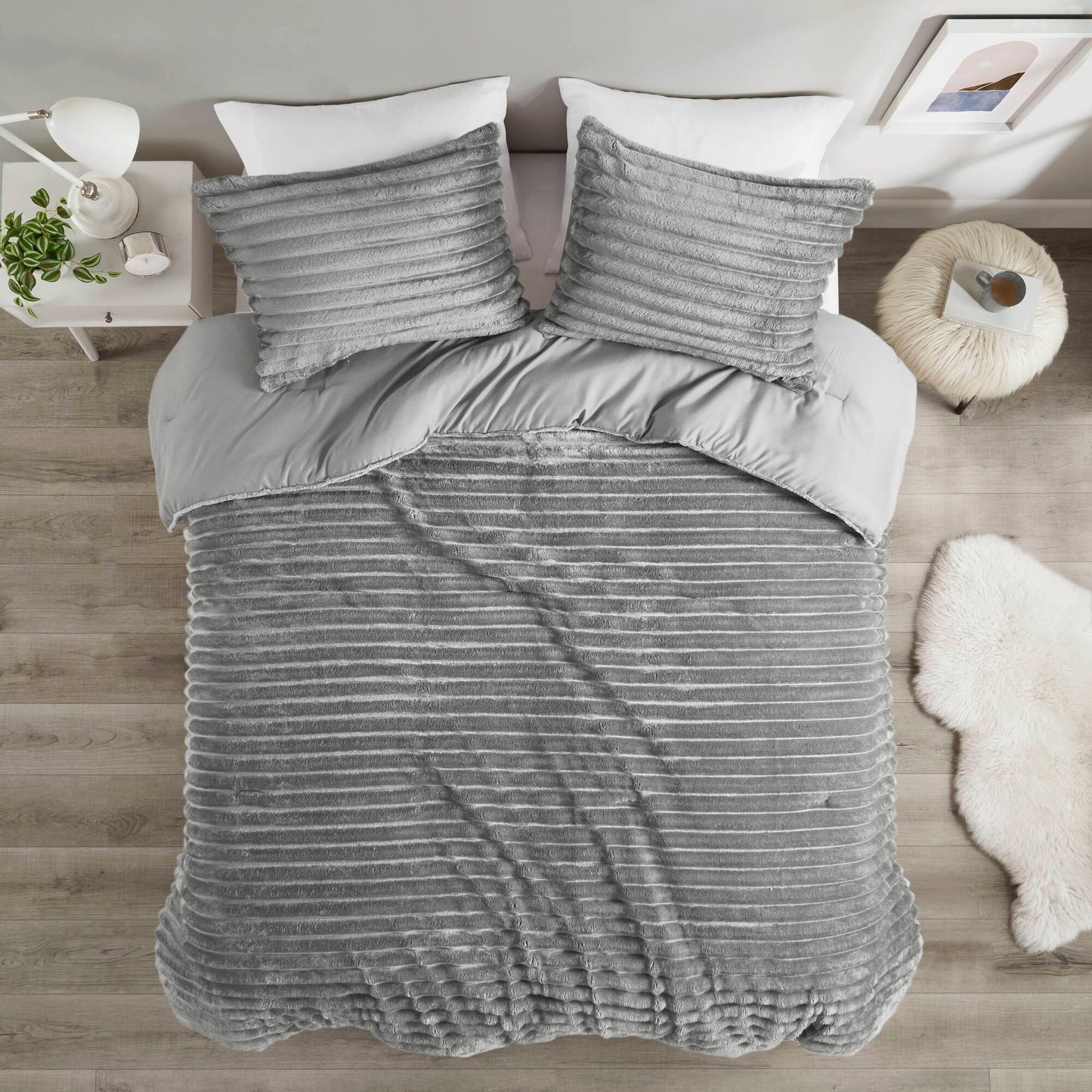 Intelligent Design 3 Piece Corded Plush Comforter Set
