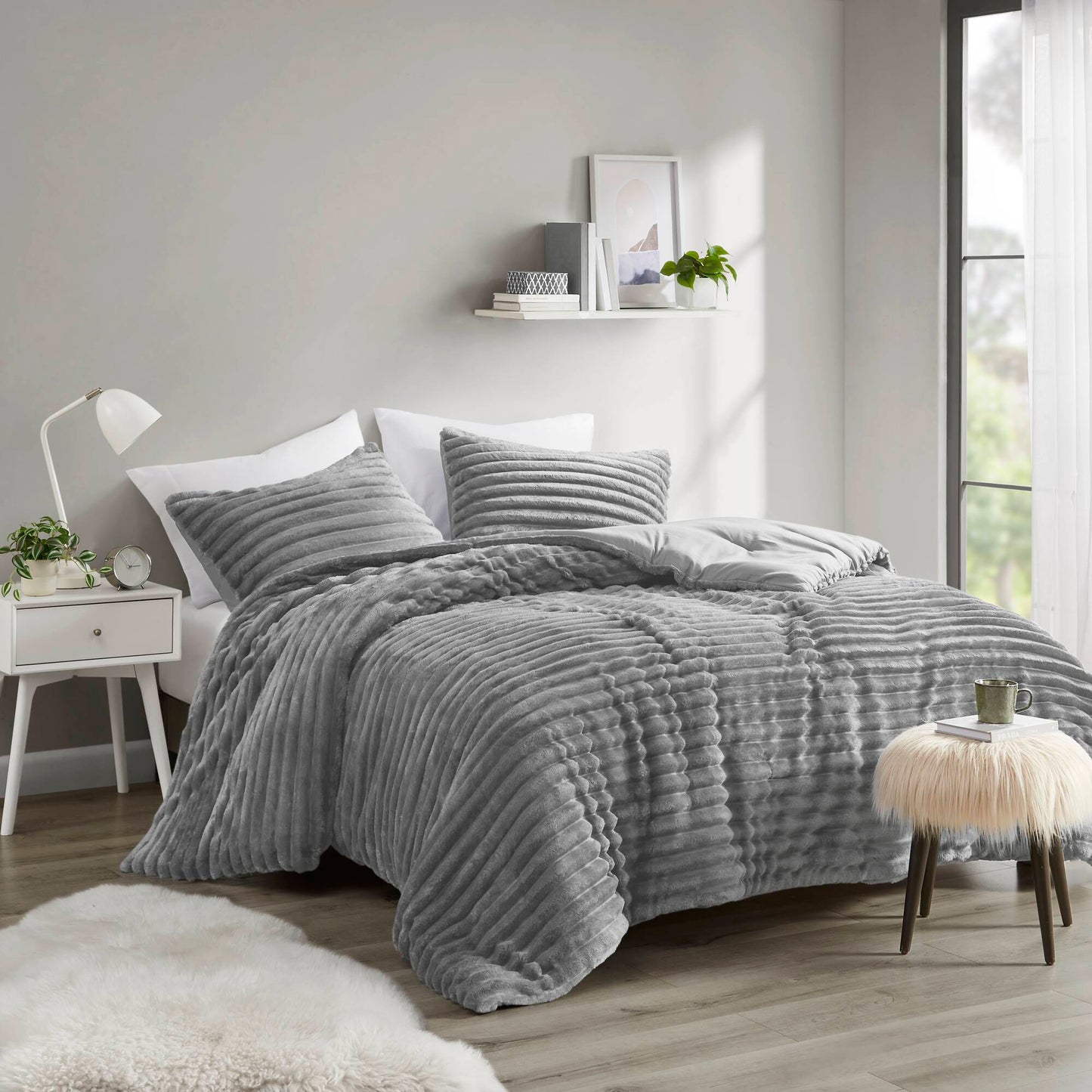 Intelligent Design 3 Piece Corded Plush Comforter Set