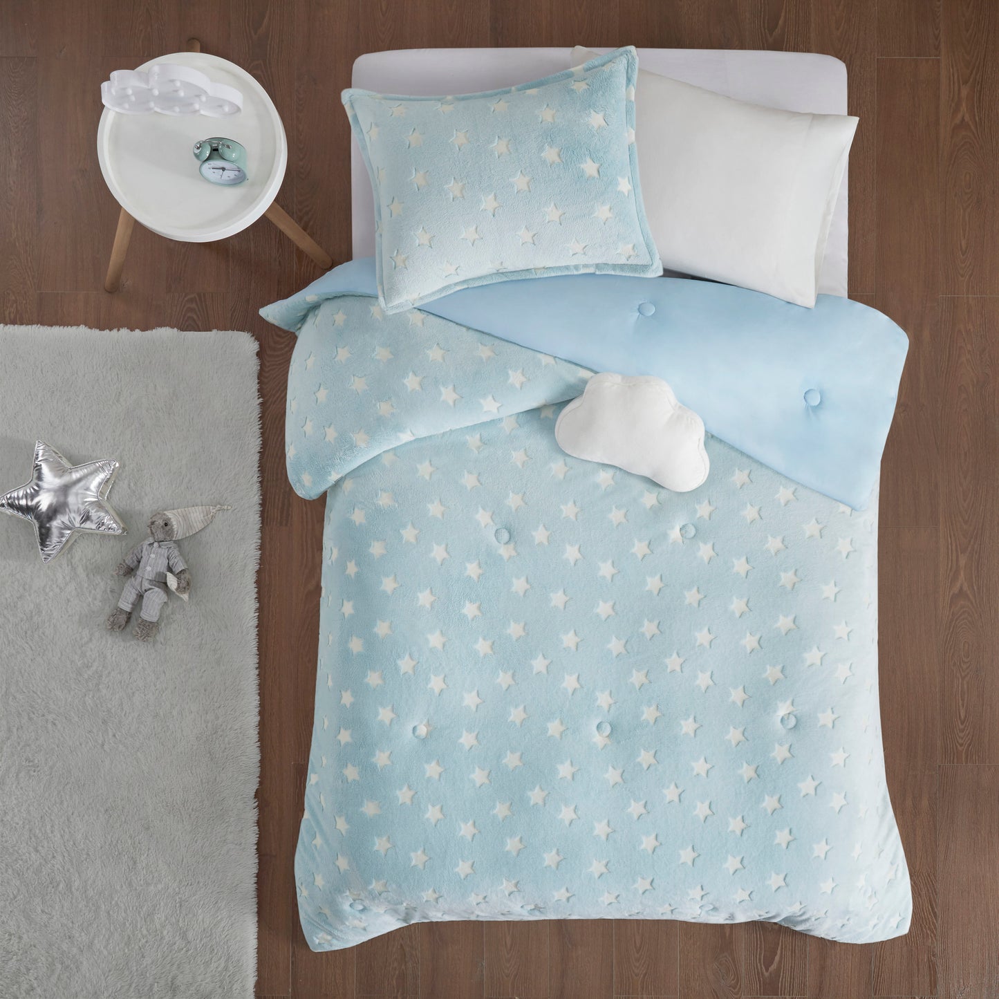 Quinny Glow In The Dark Plush Comforter Set
