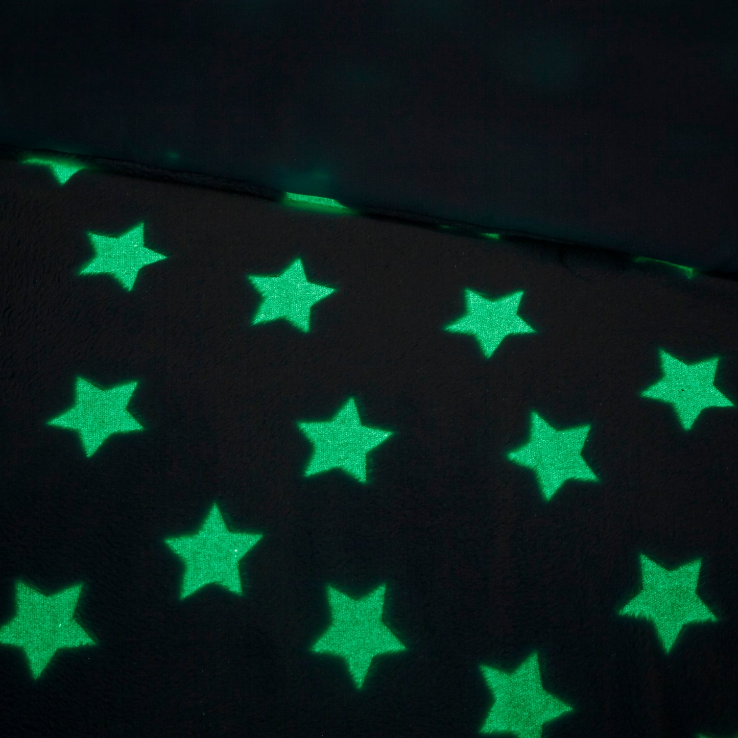 Quinny Glow In The Dark Plush Comforter Set