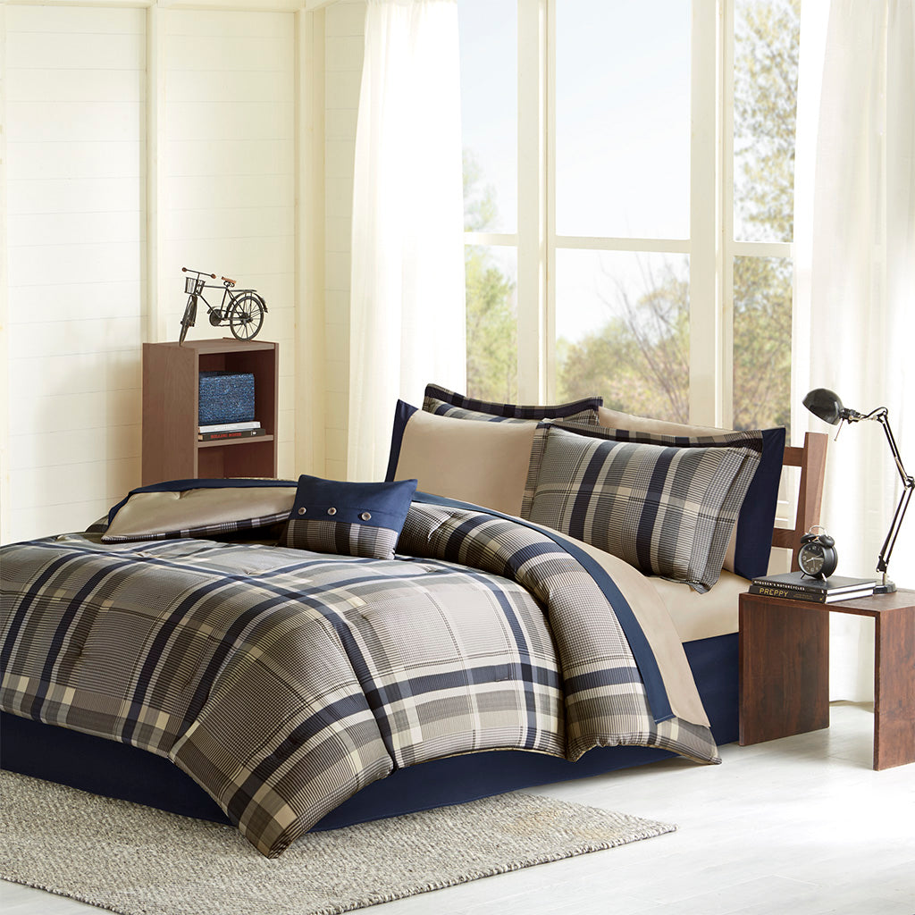 Intelligent Design Plaid Comforter Set with Bed Sheets