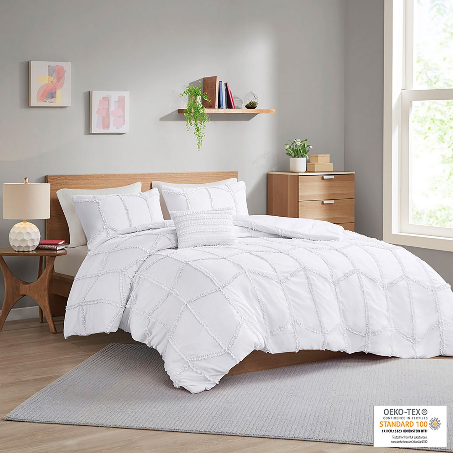 Jayla Ruffle Comforter Set