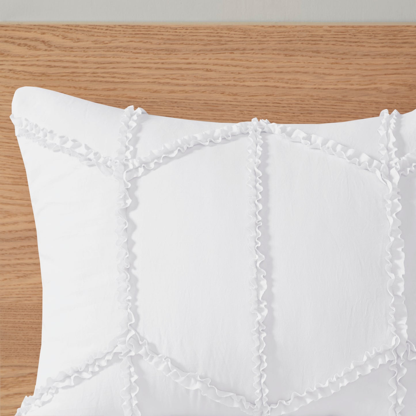 Jayla Ruffle Comforter Set