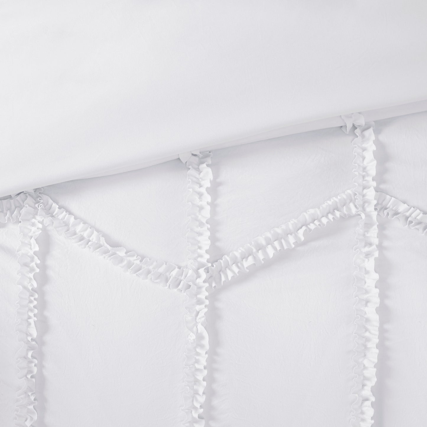 Jayla Ruffle Comforter Set