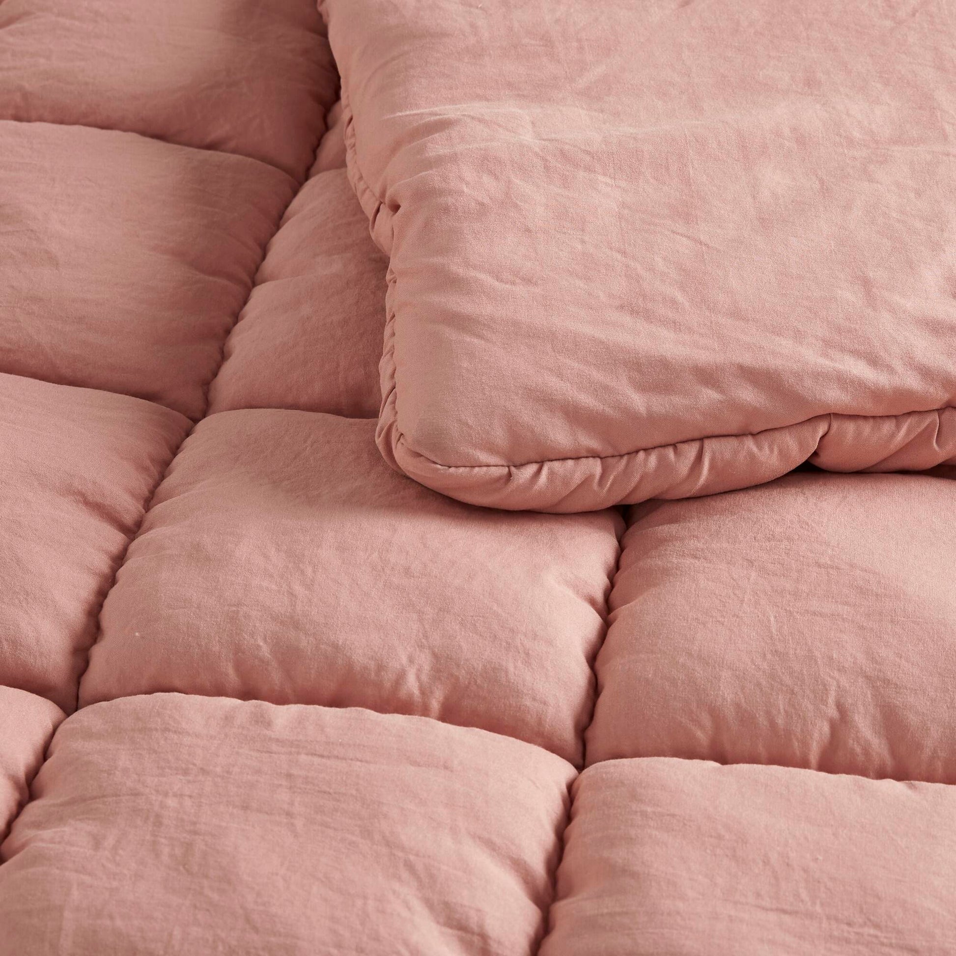 Intelligent Design Down Alternative Comforter Set