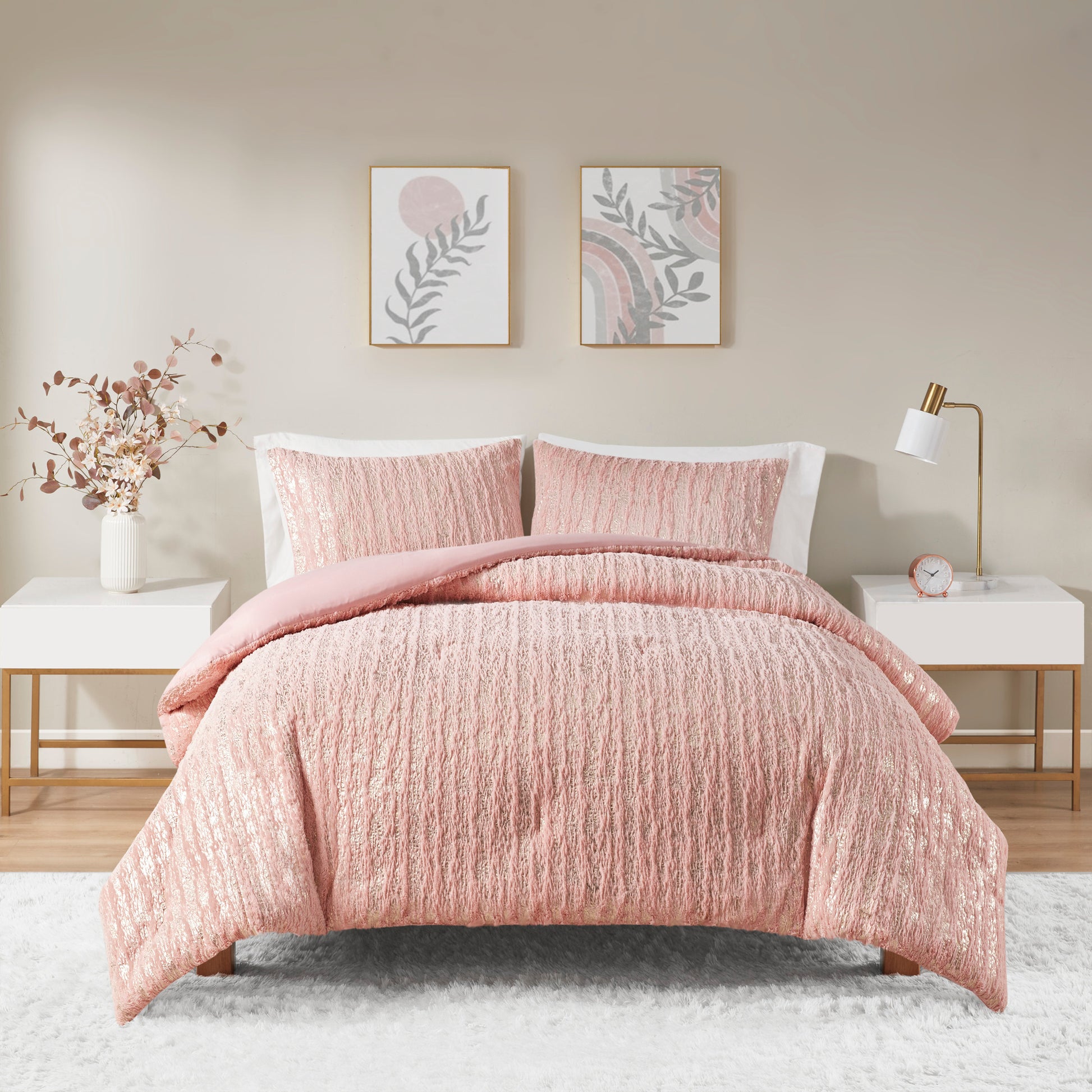Intelligent Design Metallic Print Faux Fur Comforter Set