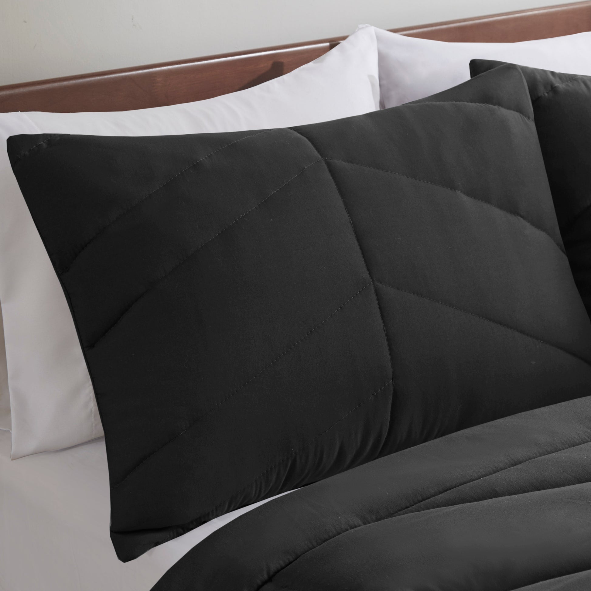 Intelligent Design Quilted Chevron Comforter Set