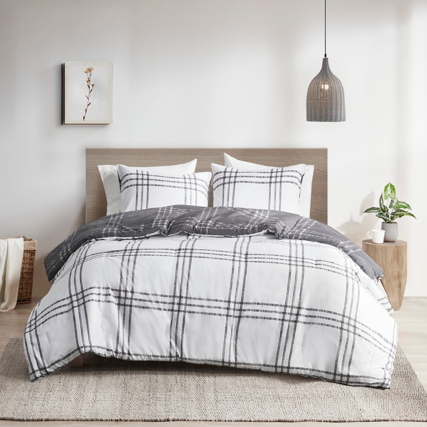 Intelligent Design Plaid Reversible Comforter Set
