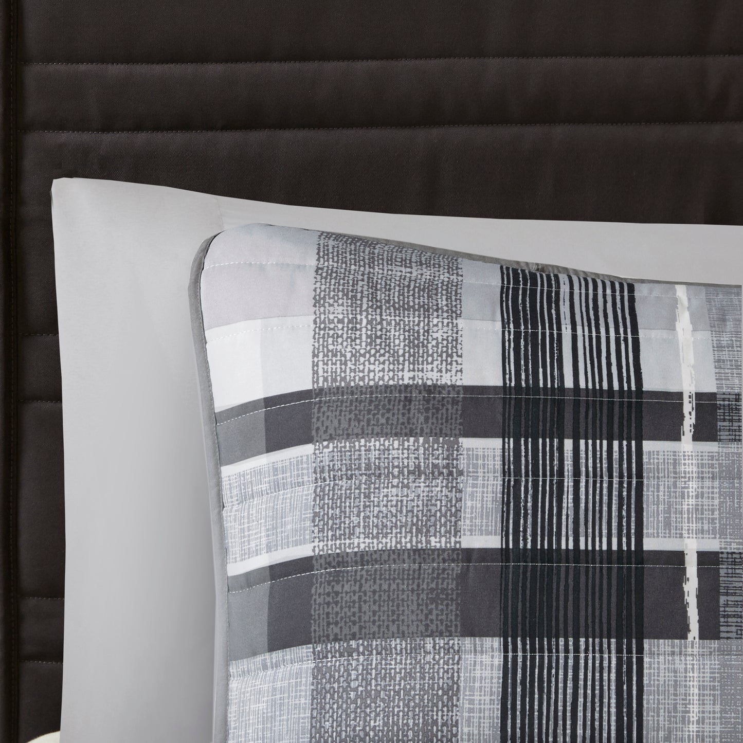 Intelligent Design Plaid Comforter Set