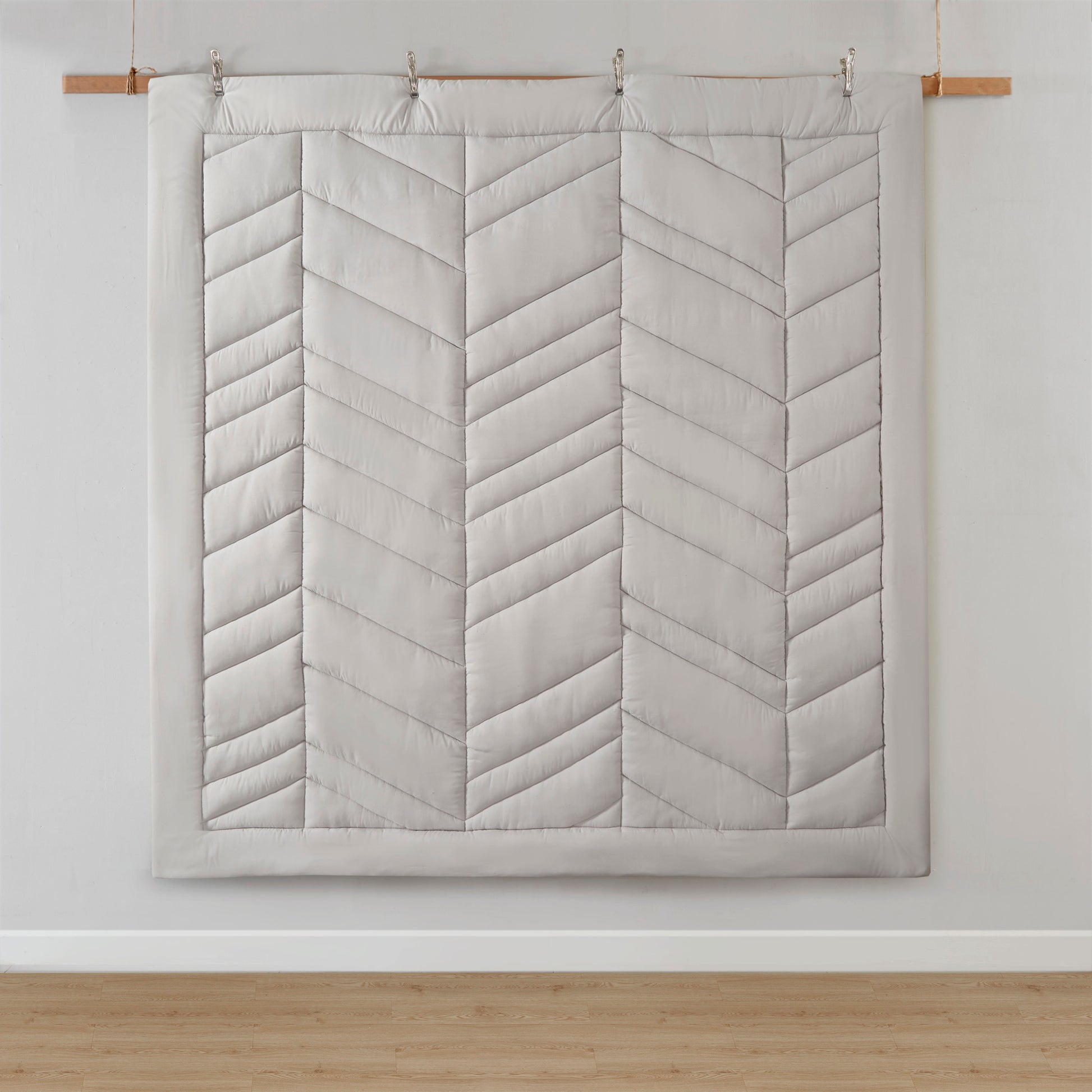 Intelligent Design Quilted Chevron Comforter Set