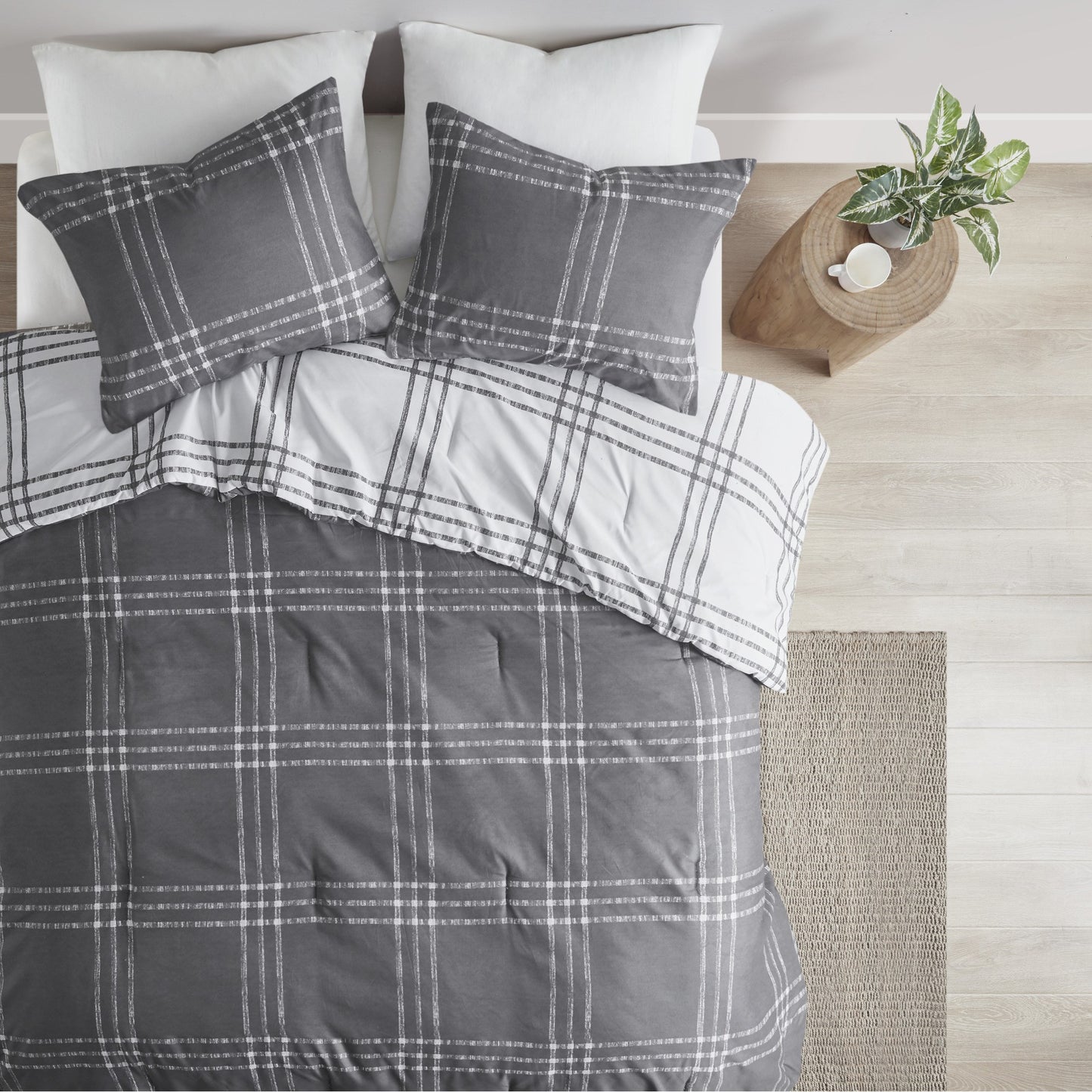 Intelligent Design Plaid Reversible Comforter Set