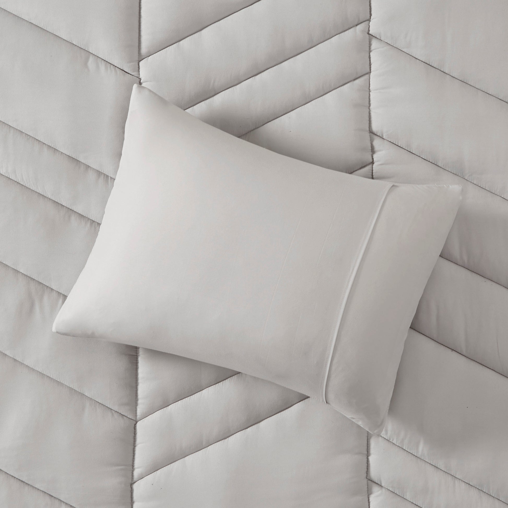 Intelligent Design Quilted Chevron Comforter Set