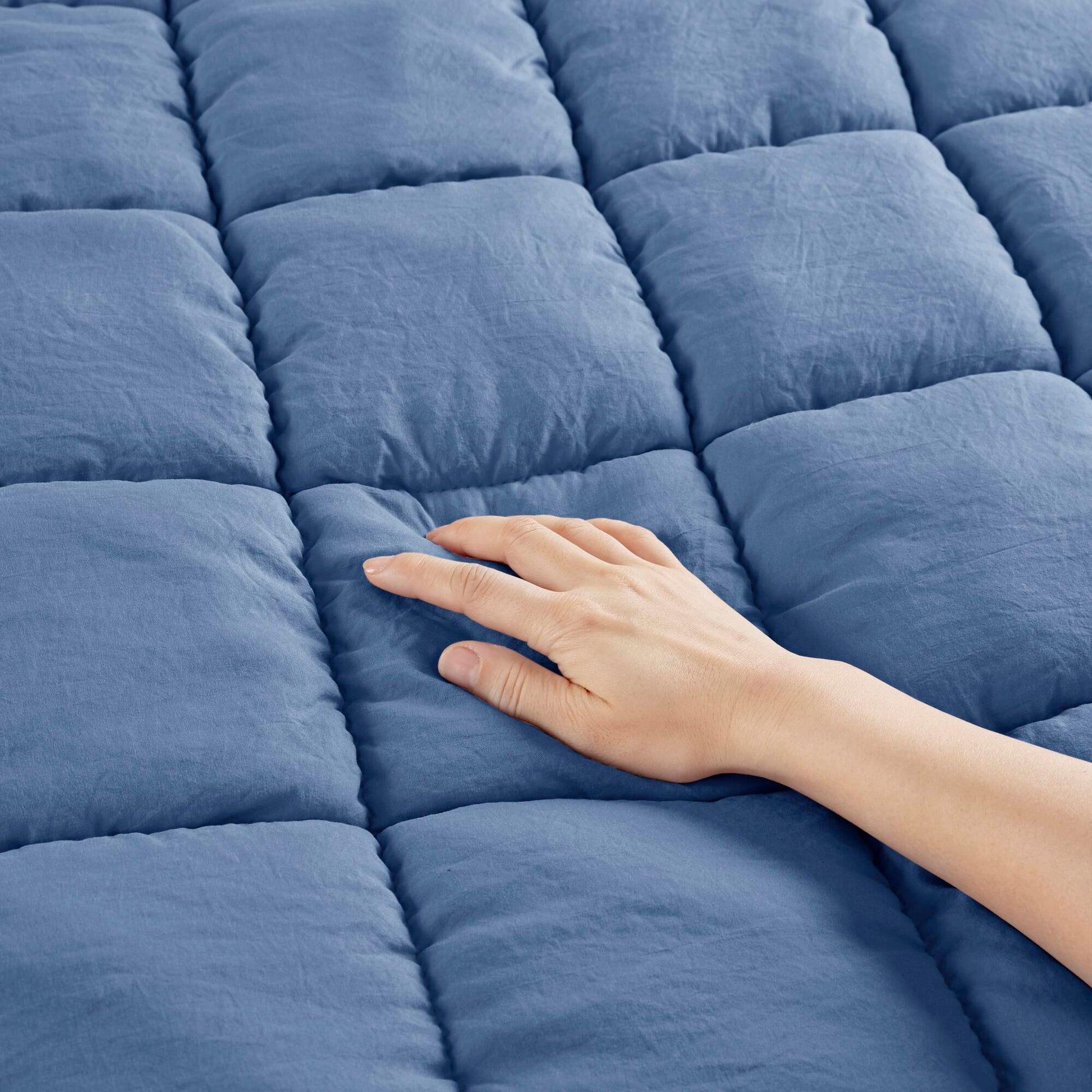 Intelligent Design Down Alternative Comforter Set