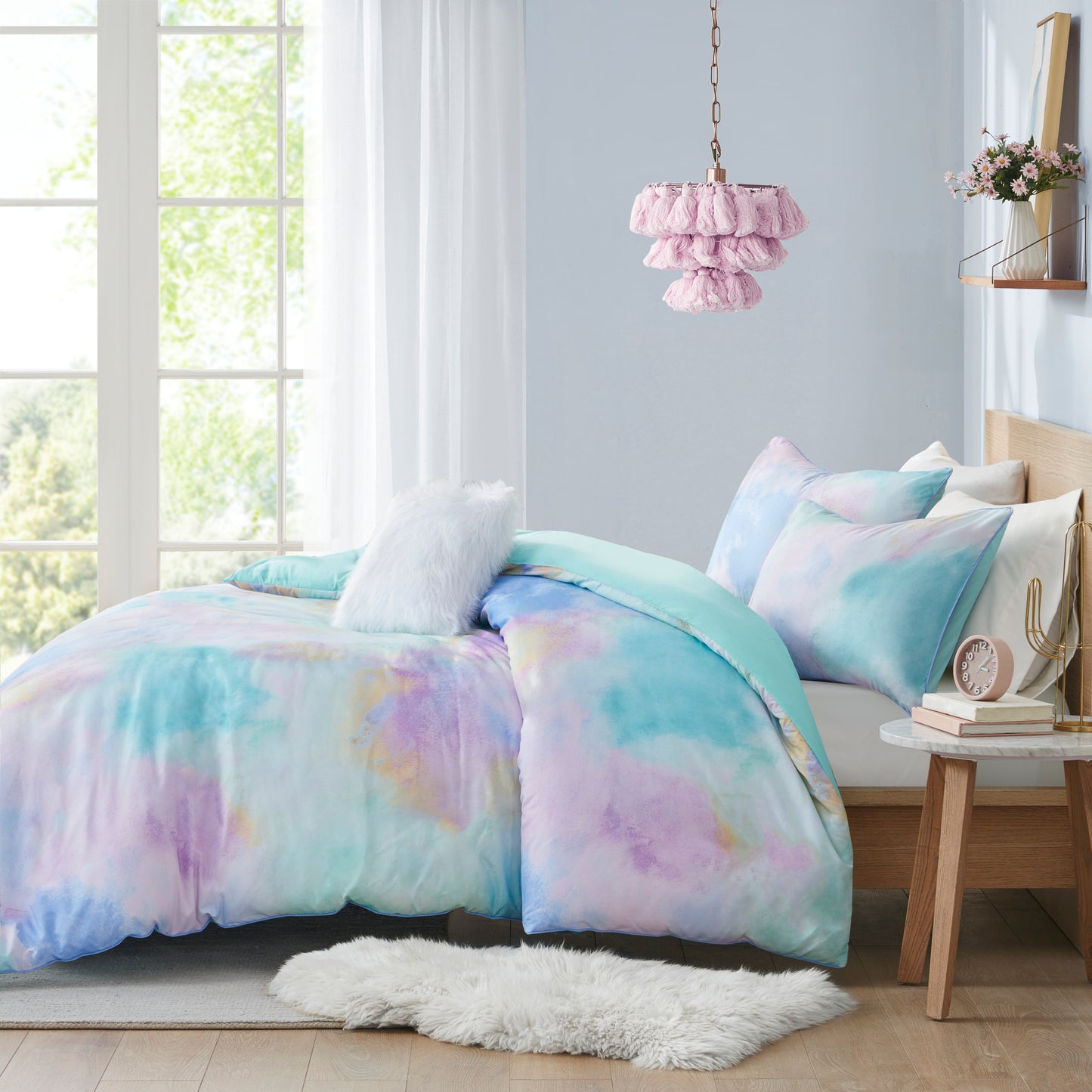 Intelligent Design Watercolor Tie Dye Printed Duvet Cover Set with Throw Pillow