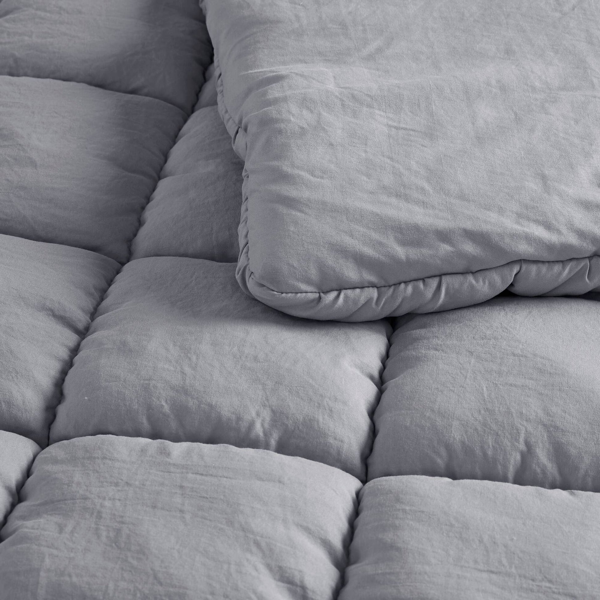 Intelligent Design Down Alternative Comforter Set