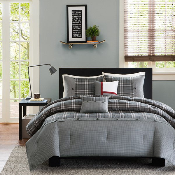Daryl Comforter Set