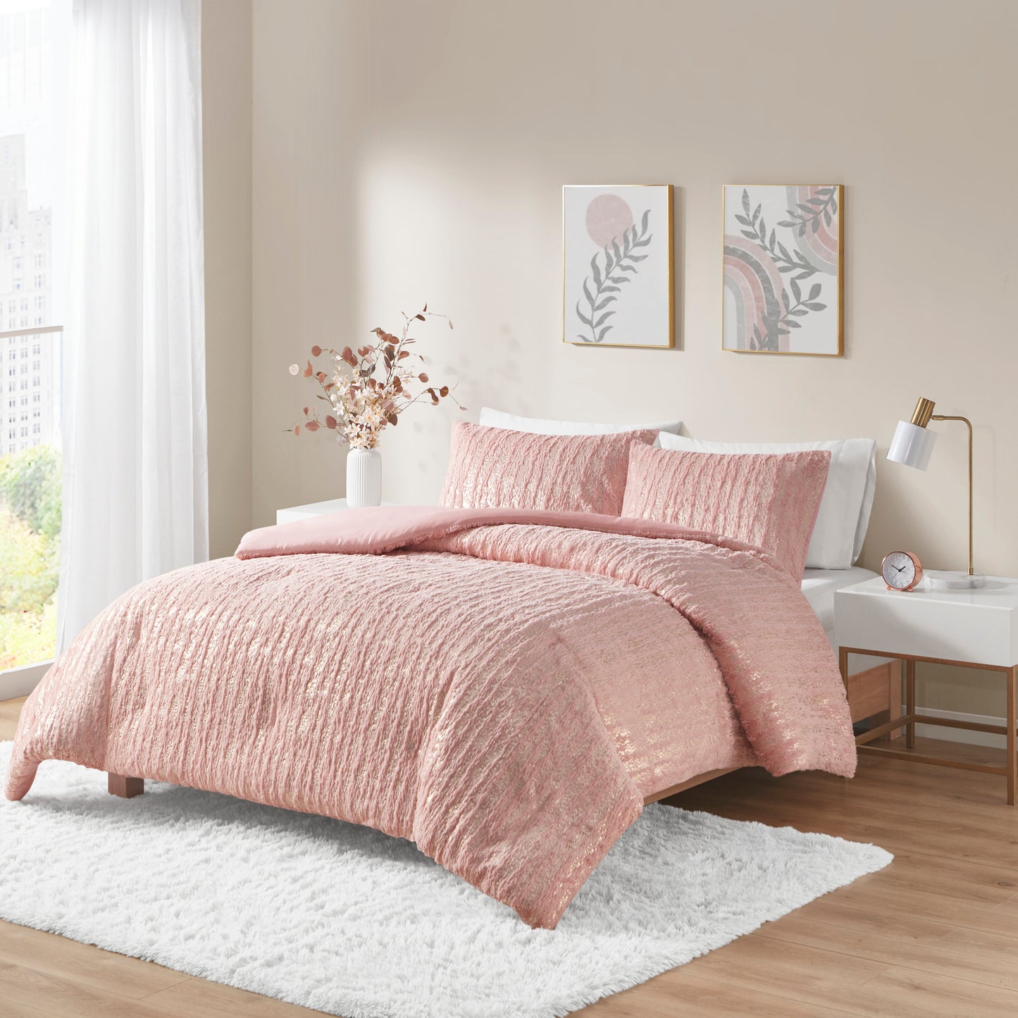 Intelligent Design Metallic Print Faux Fur Comforter Set