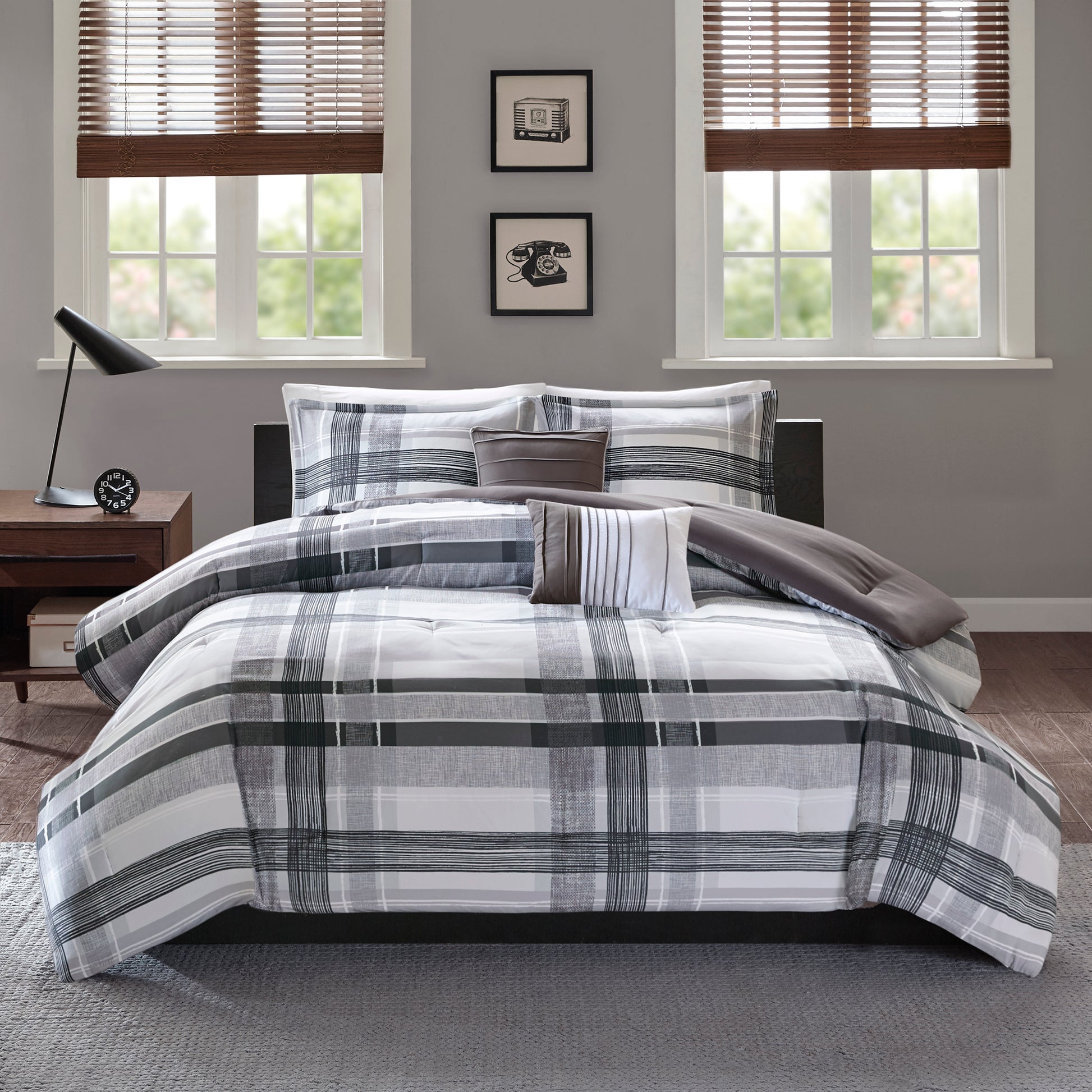 Intelligent Design Plaid Comforter Set