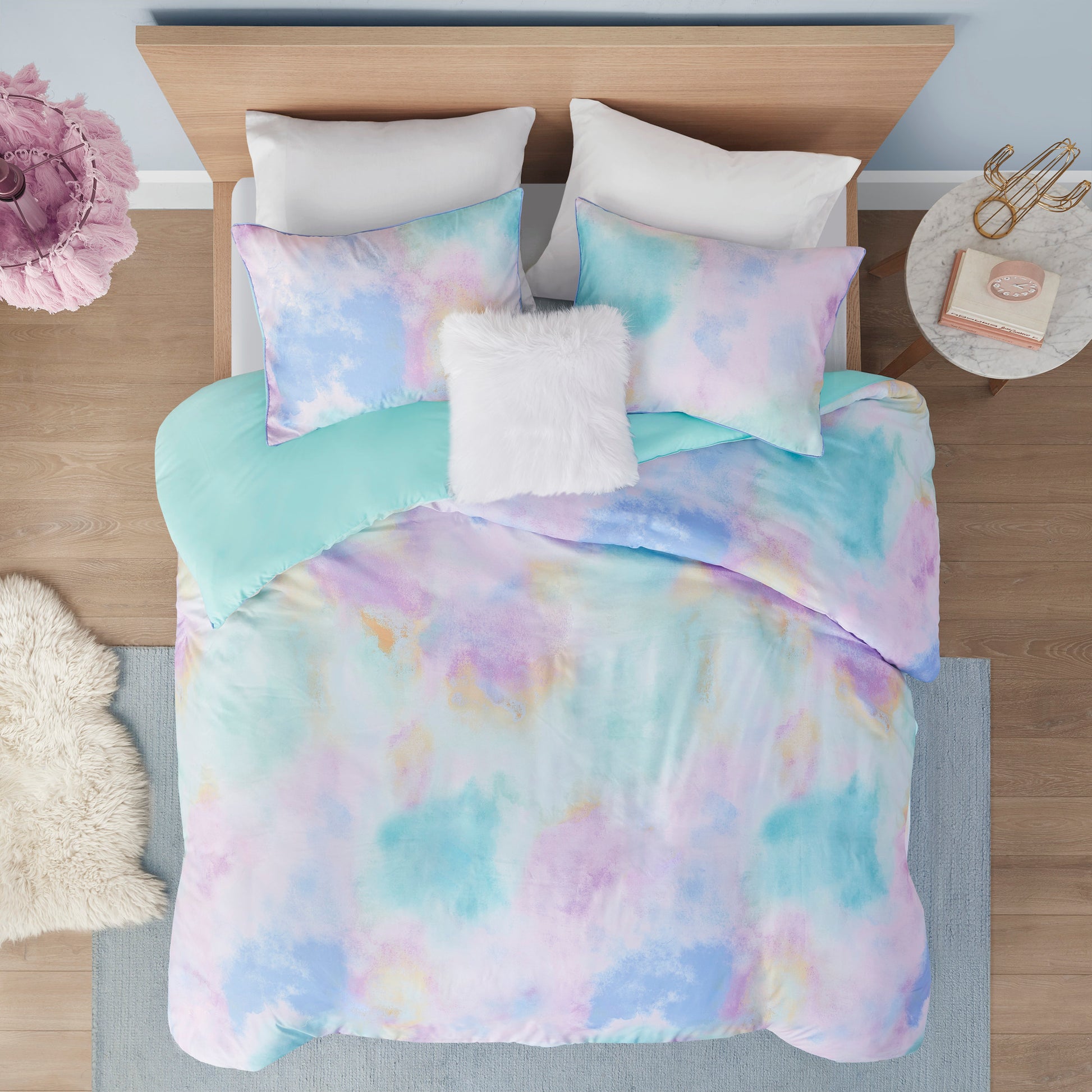 Intelligent Design Watercolor Tie Dye Printed Duvet Cover Set with Throw Pillow