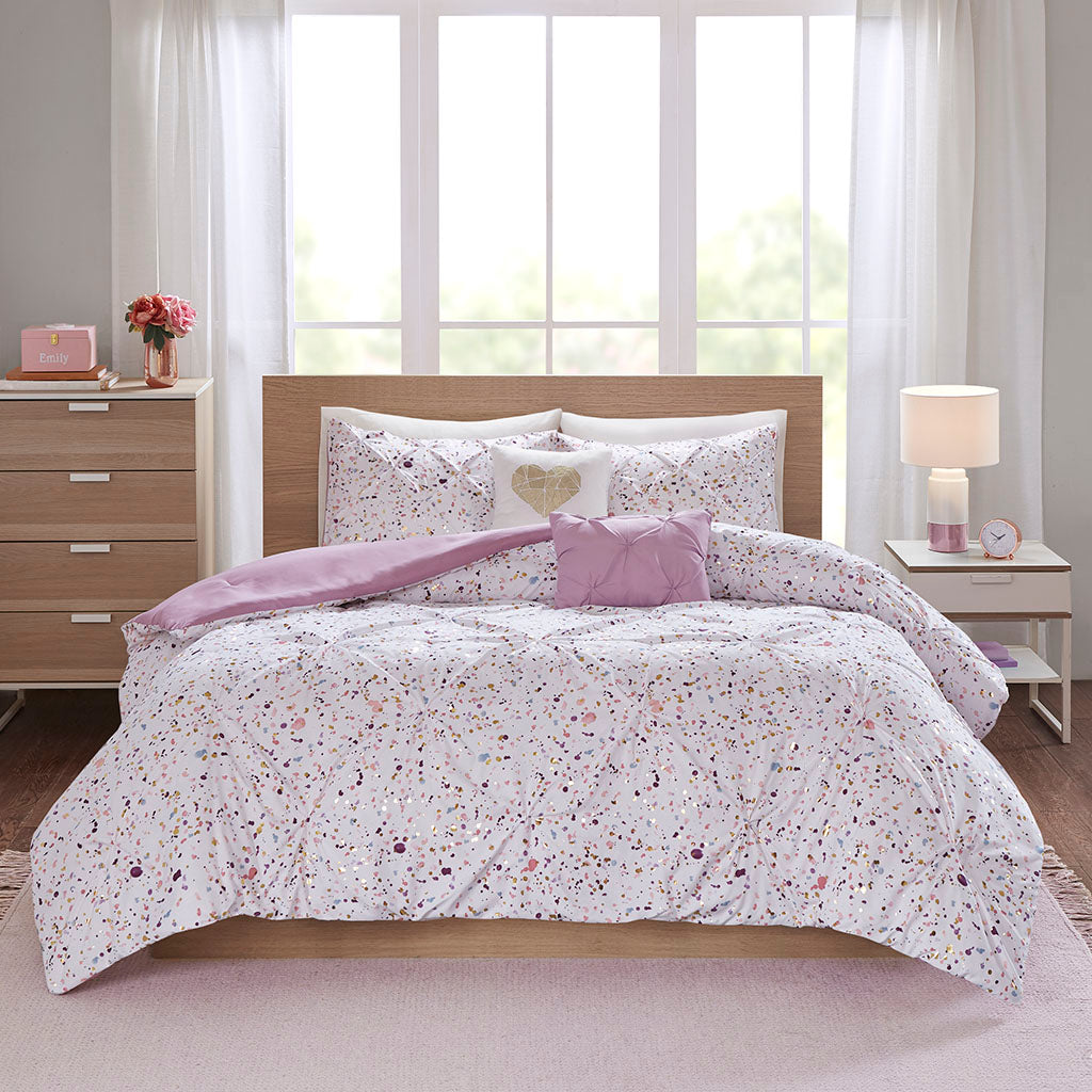 Abby Metallic Printed and Pintucked Comforter