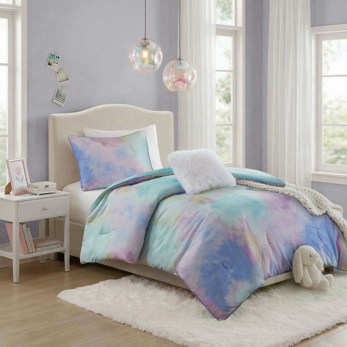 Cassiopeia Watercolor Tie Dye Printed Comforter Set with Throw Pillow
