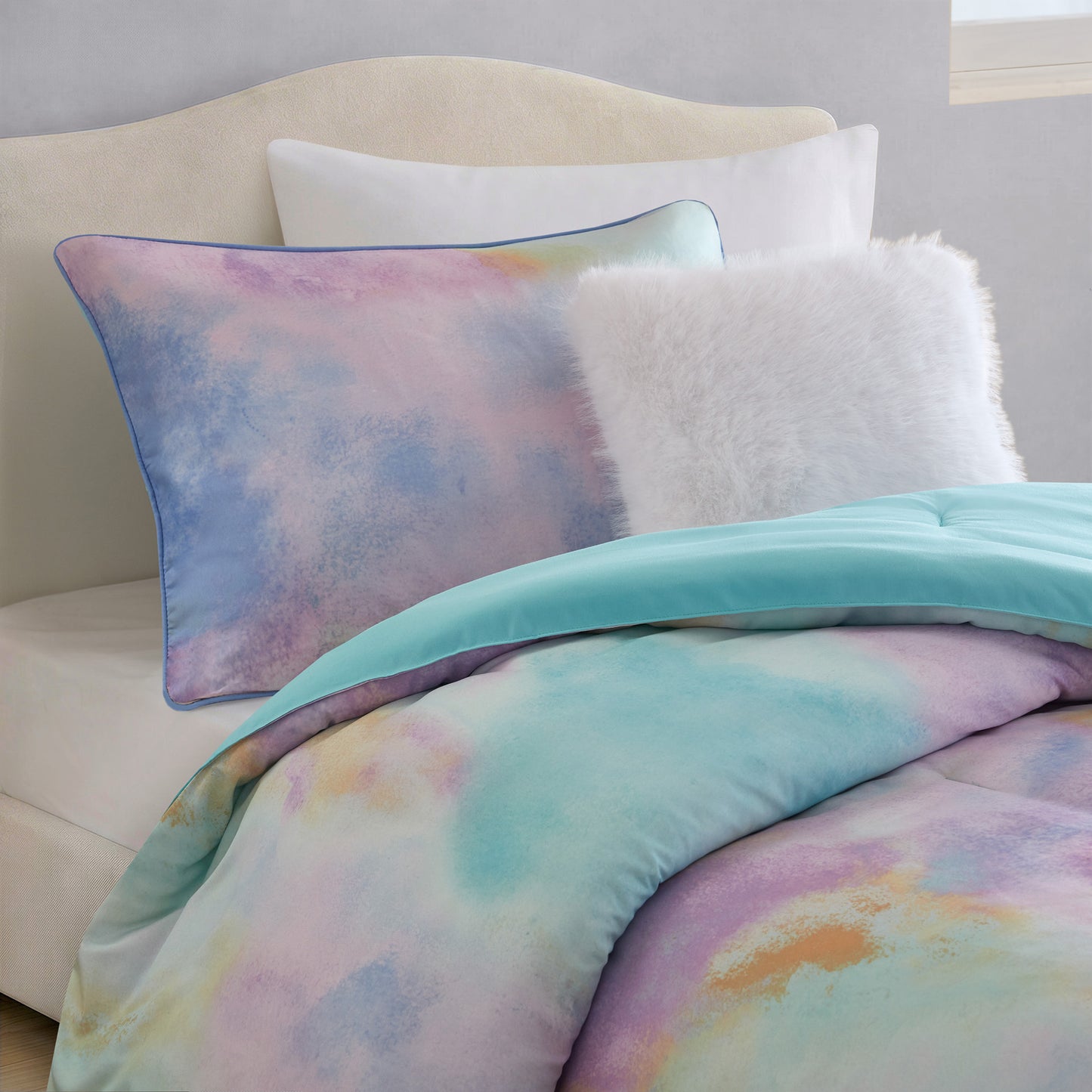 Cassiopeia Watercolor Tie Dye Printed Comforter Set with Throw Pillow