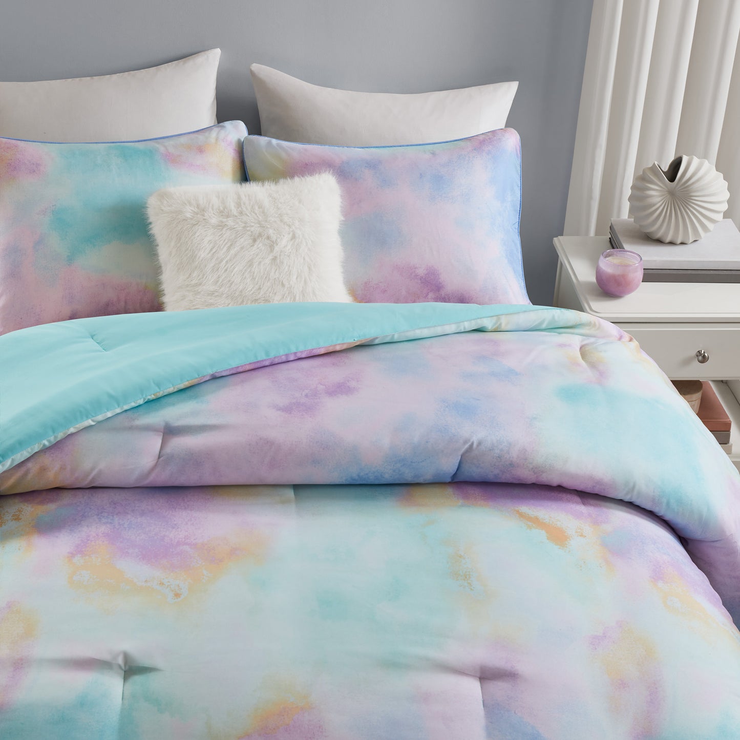 Cassiopeia Watercolor Tie Dye Printed Comforter Set with Throw Pillow