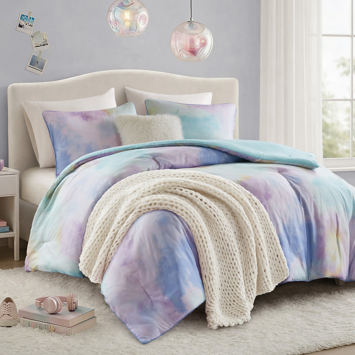Cassiopeia Watercolor Tie Dye Printed Comforter Set with Throw Pillow