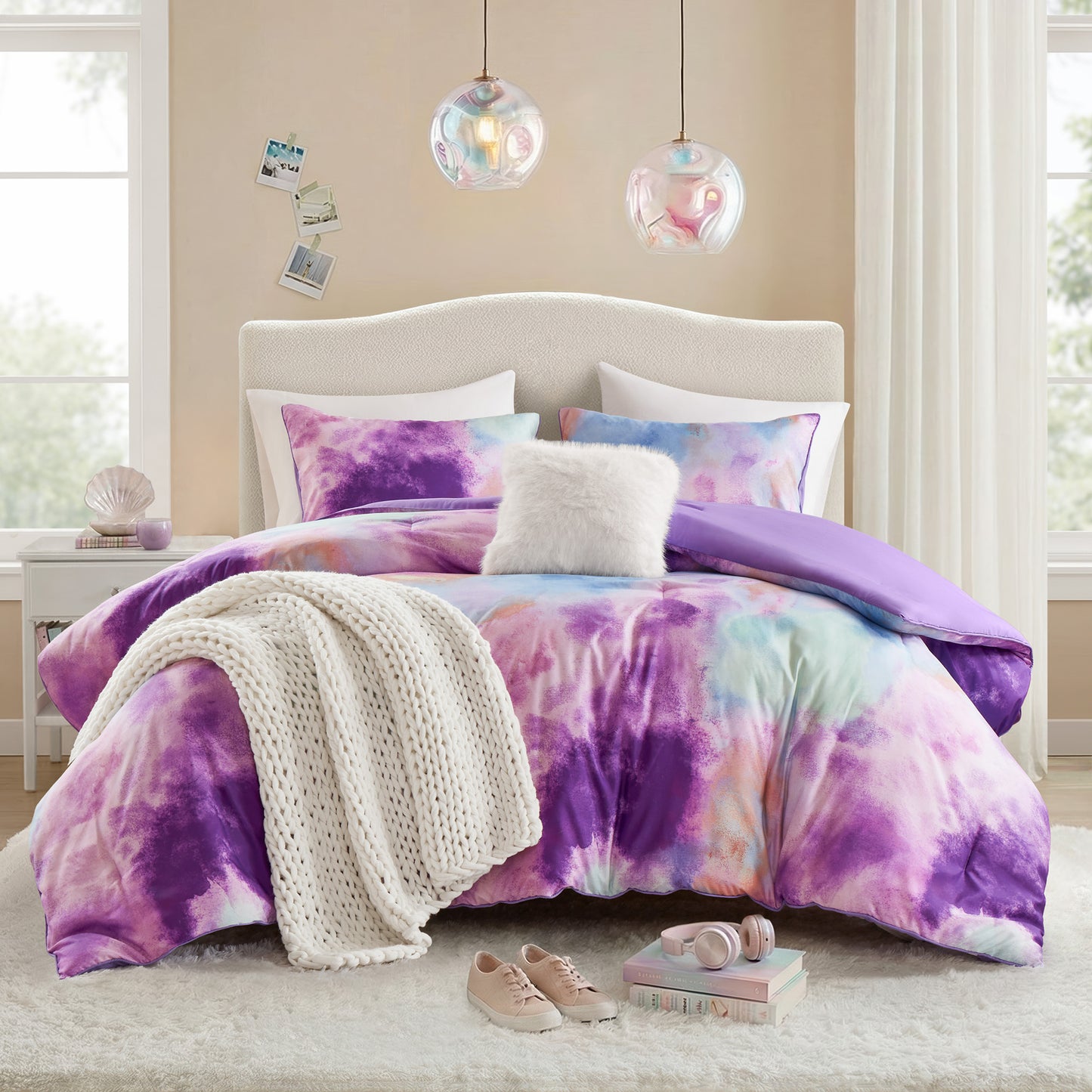 Cassiopeia Watercolor Tie Dye Printed Comforter Set with Throw Pillow