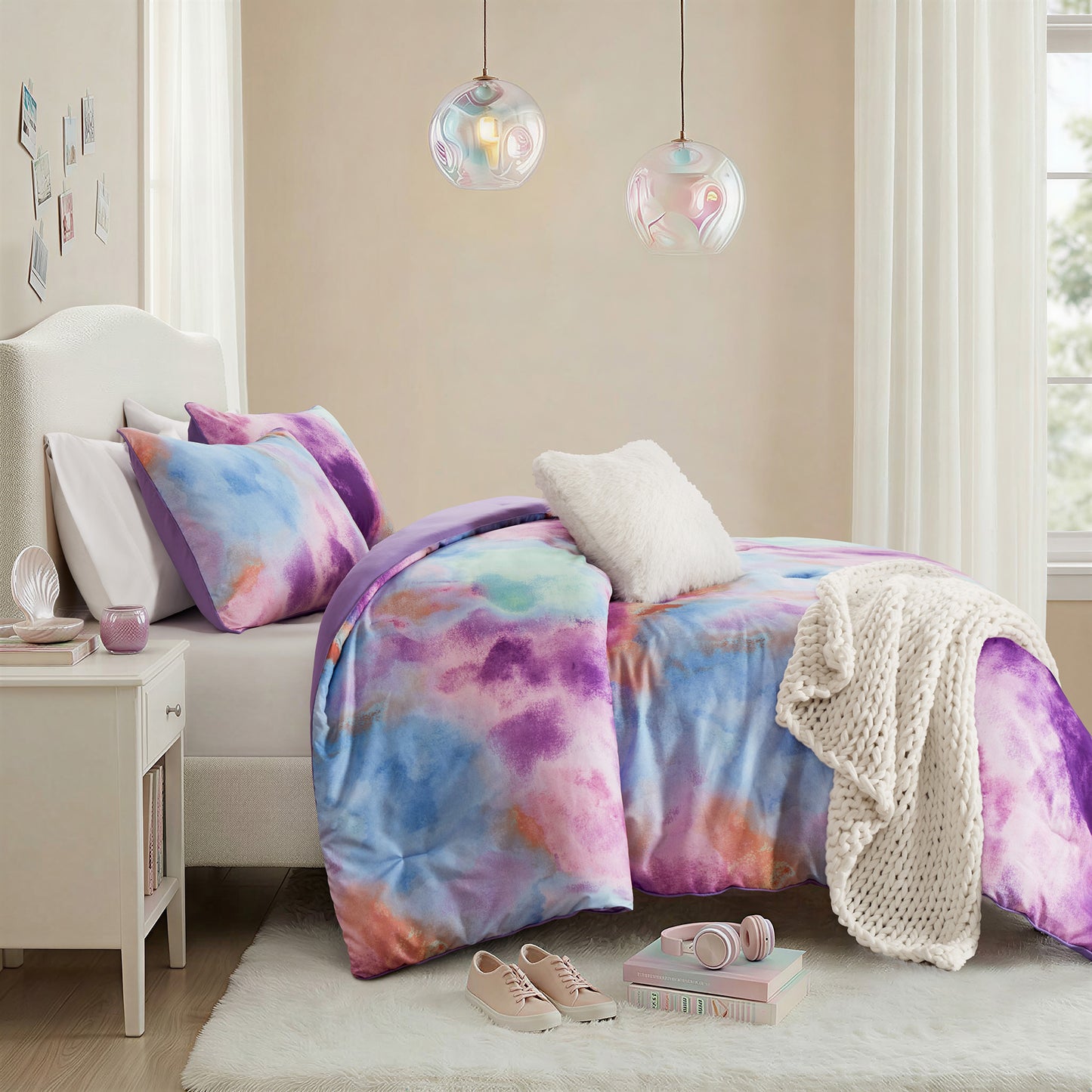 Cassiopeia Watercolor Tie Dye Printed Comforter Set with Throw Pillow