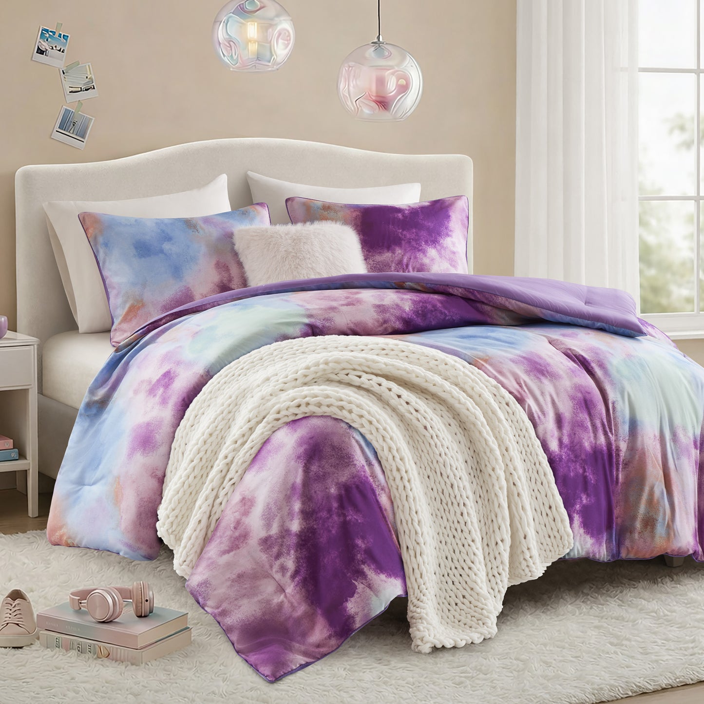 Cassiopeia Watercolor Tie Dye Printed Comforter Set with Throw Pillow
