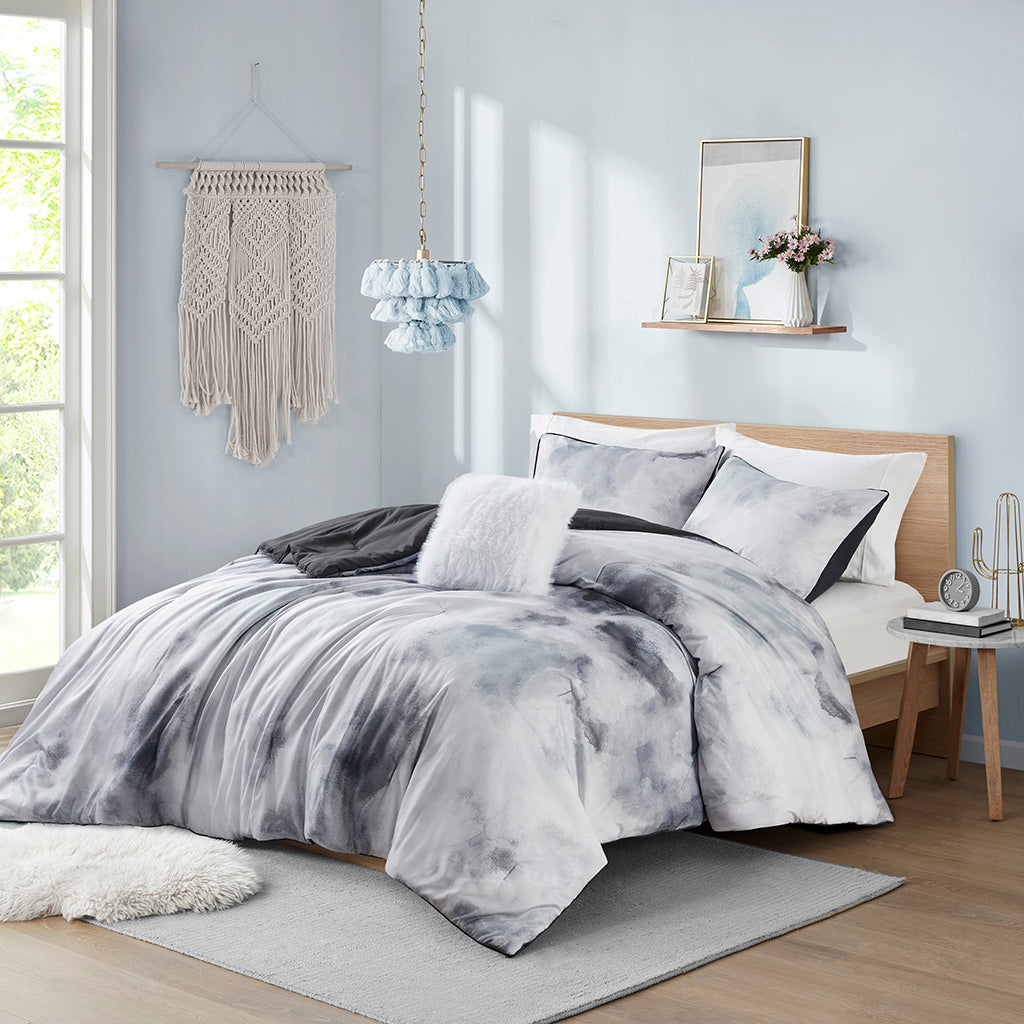 Cassiopeia Watercolor Tie Dye Printed Comforter Set with Throw Pillow