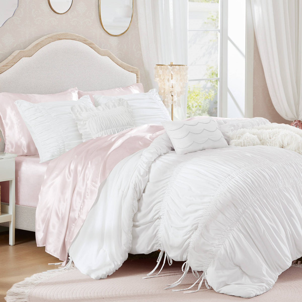 Ivy Sweet Ruched Design 4-Piece Comforter Set