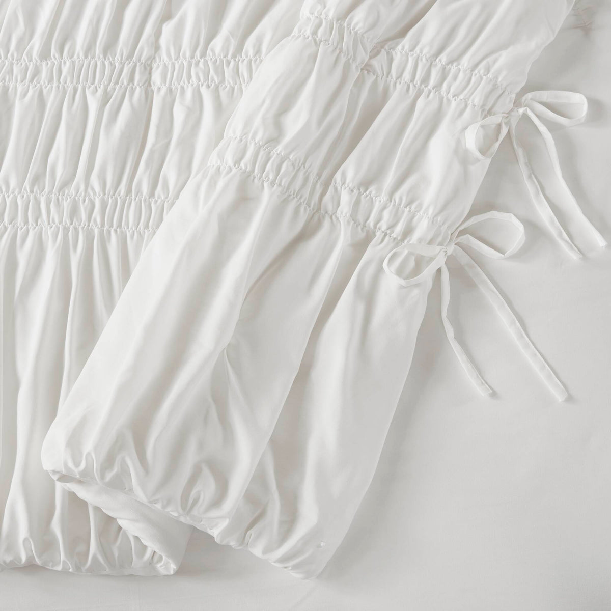 Ivy Sweet Ruched Design 4-Piece Comforter Set
