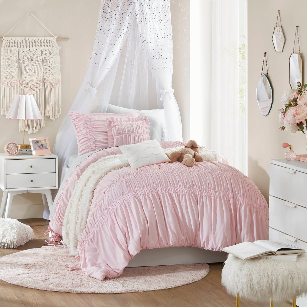 Ivy Sweet Ruched Design 4-Piece Comforter Set