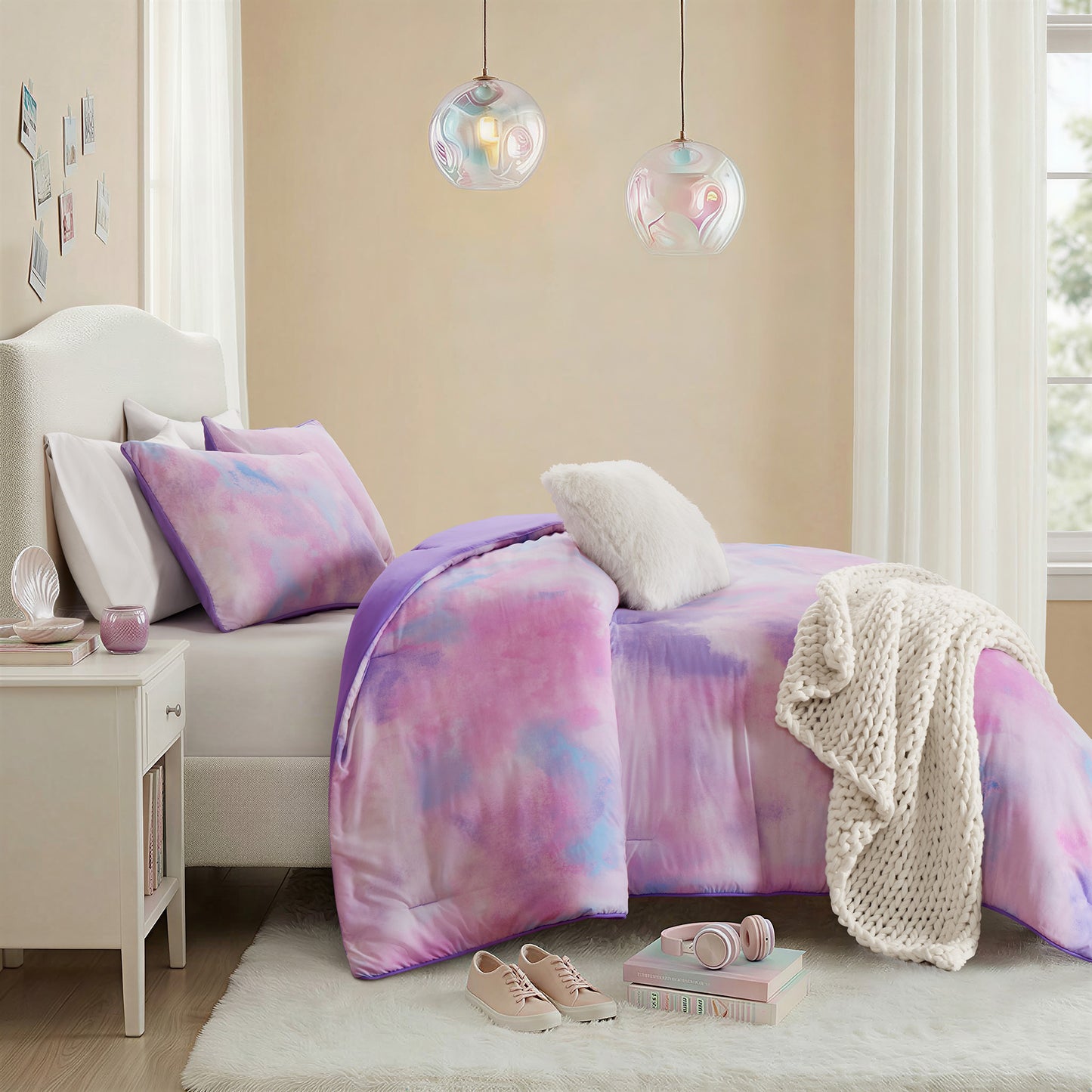 Cassiopeia Watercolor Tie Dye Printed Comforter Set with Throw Pillow