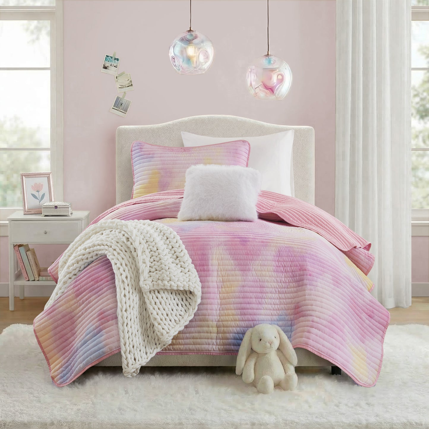 Cassiopeia Watercolor Tie Dye Printed Quilt Set with Throw Pillow