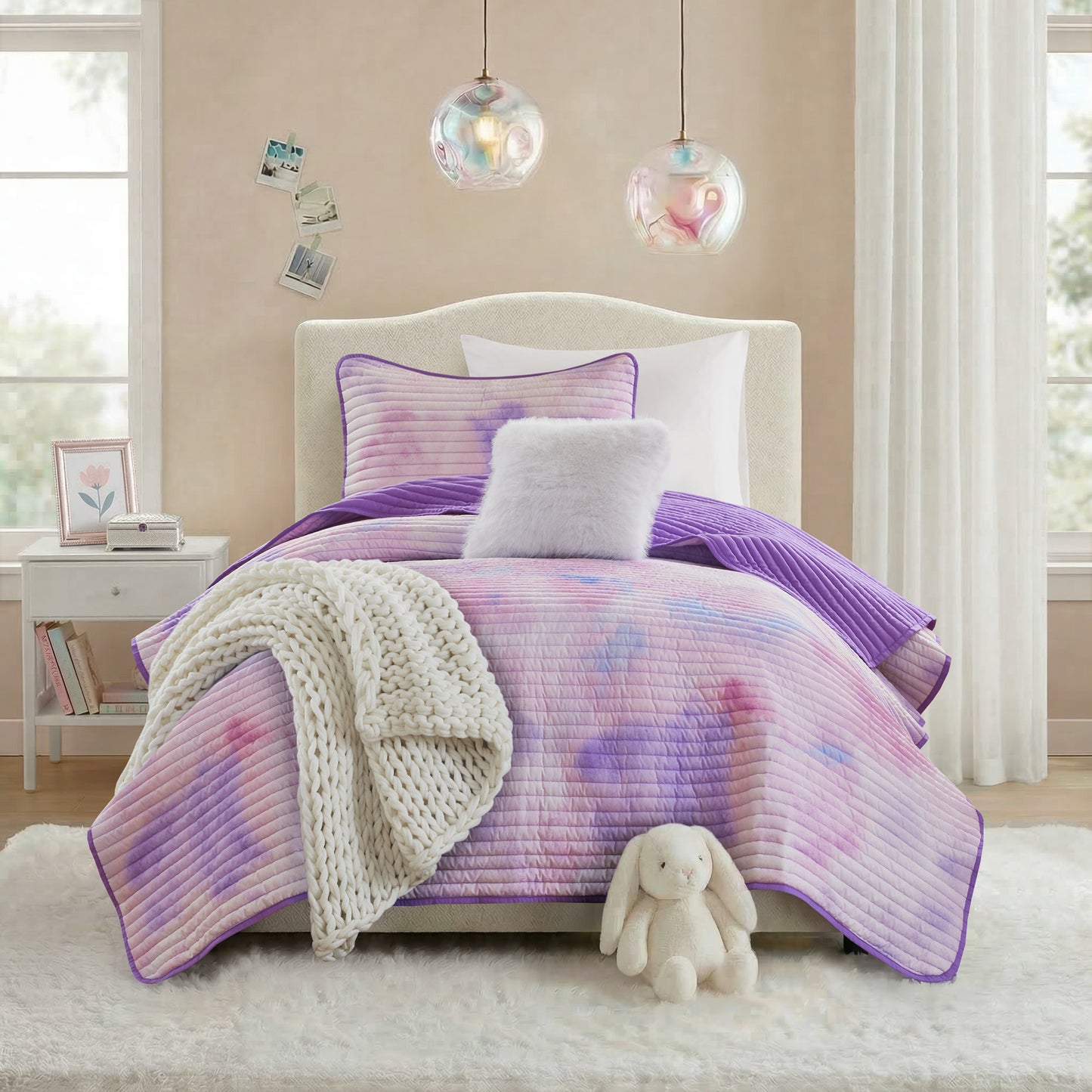 Cassiopeia Watercolor Tie Dye Printed Quilt Set with Throw Pillow