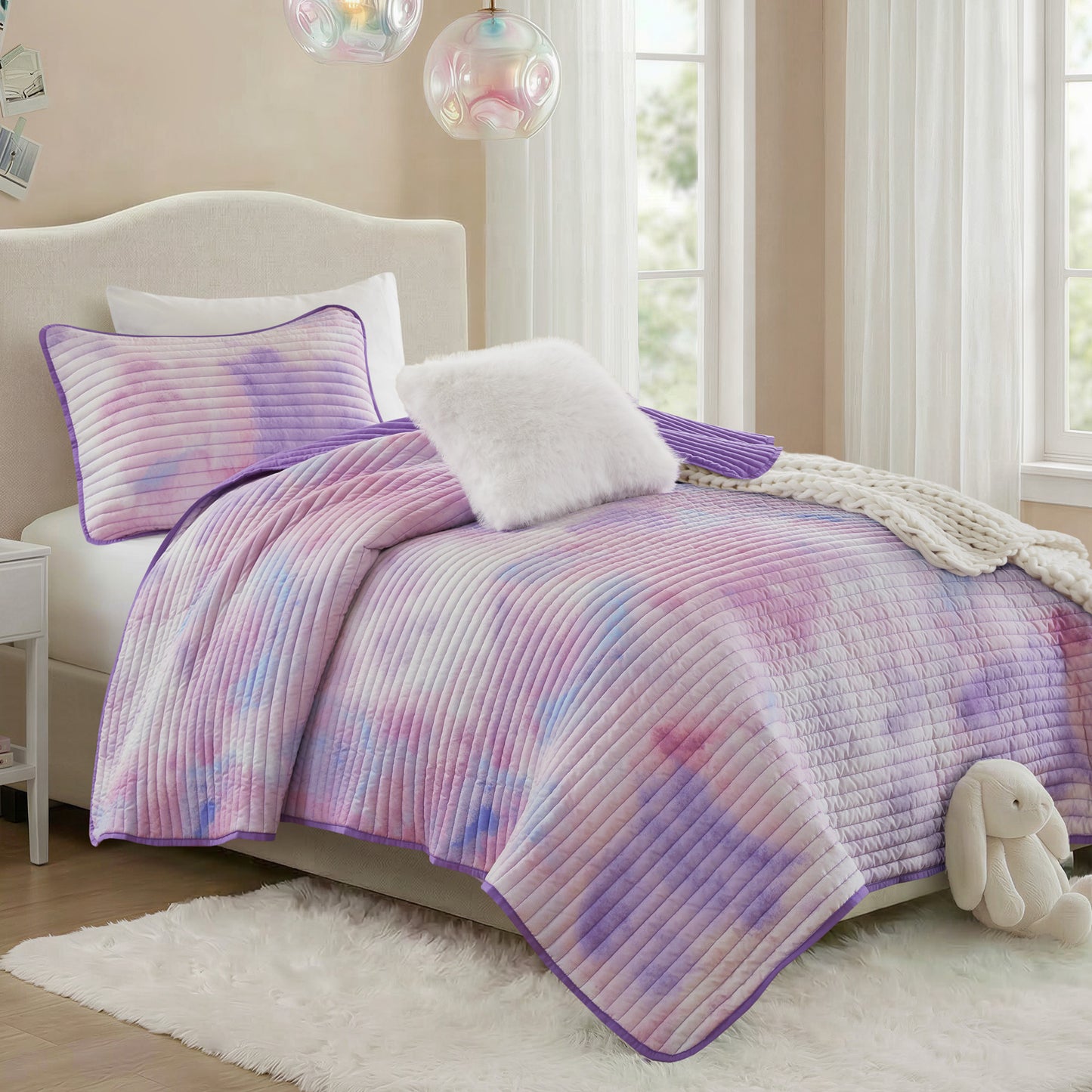 Cassiopeia Watercolor Tie Dye Printed Quilt Set with Throw Pillow