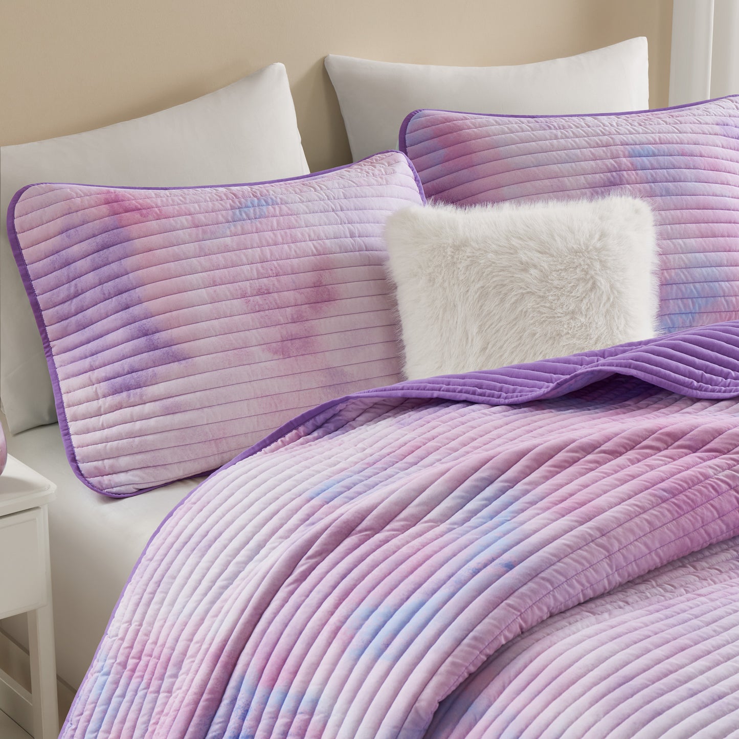 Cassiopeia Watercolor Tie Dye Printed Quilt Set with Throw Pillow