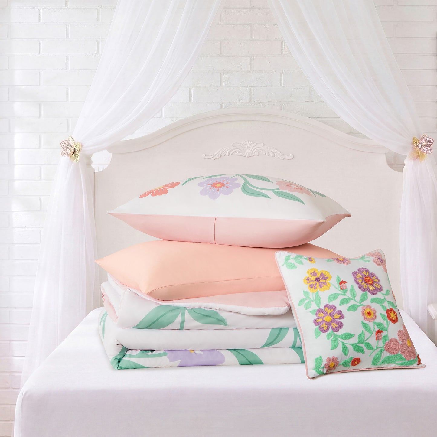 Floral Fringe Trimmed Plush Embroidery Comforter Set (with Embroidered Decorative Pillow)