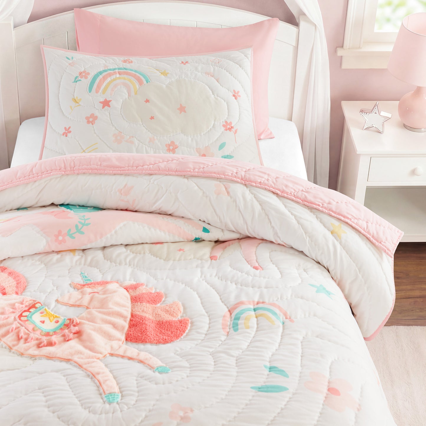 Unicorn Dream Plush Detail 3D Hand-stitched Quilt Set