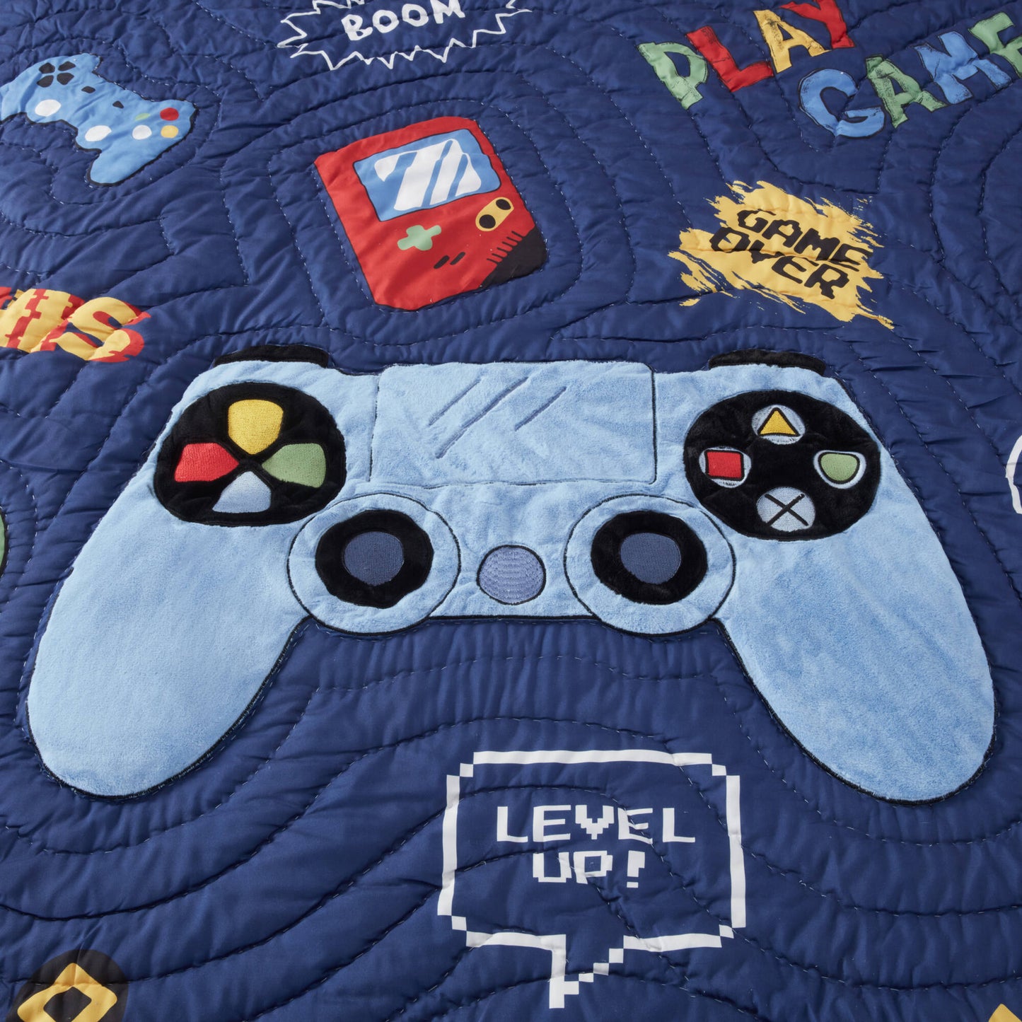 Game Controller 3D Hand-stitched Quilt Set (with Game Controller Shaped Decorative Pillow)