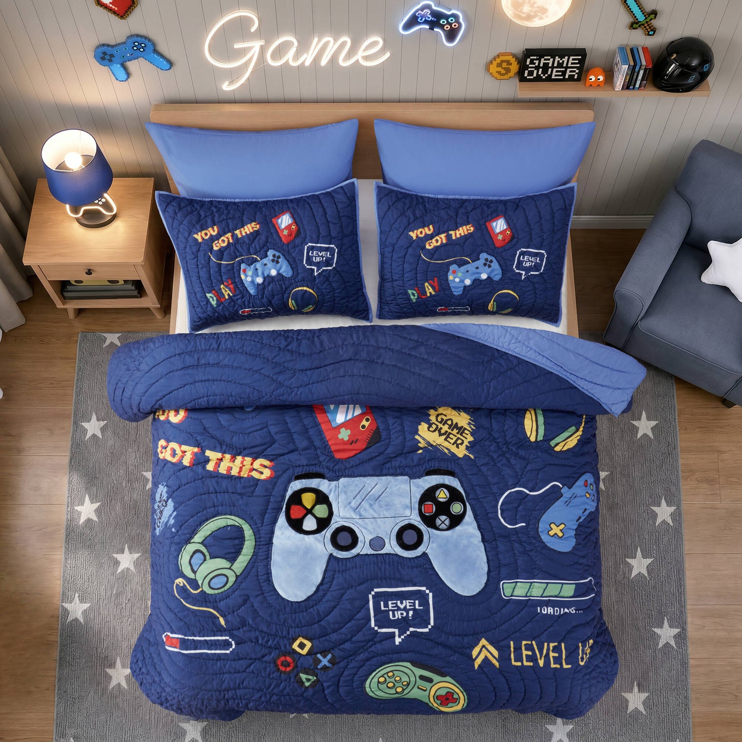 Game Controller 3D Hand-stitched Quilt Set (with Game Controller Shaped Decorative Pillow)