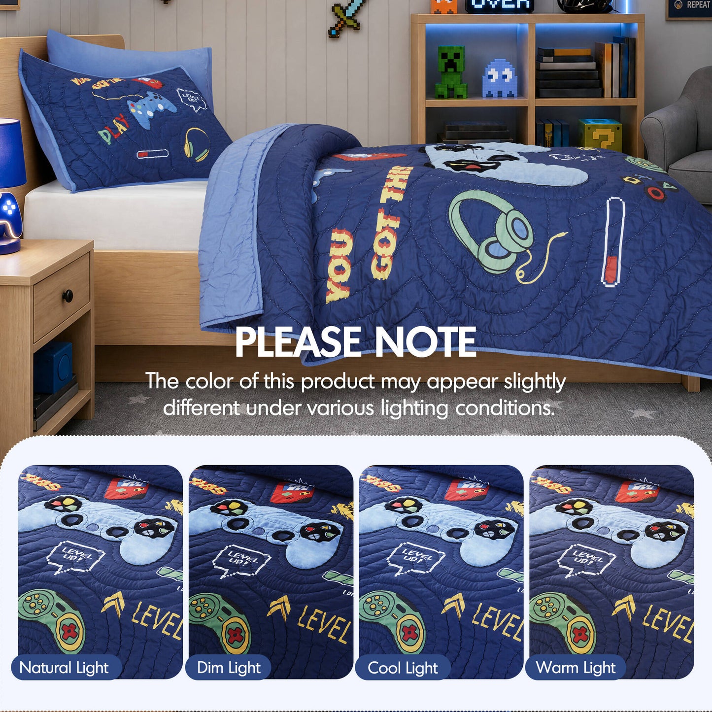 Game Controller 3D Hand-stitched Quilt Set (with Game Controller Shaped Decorative Pillow)