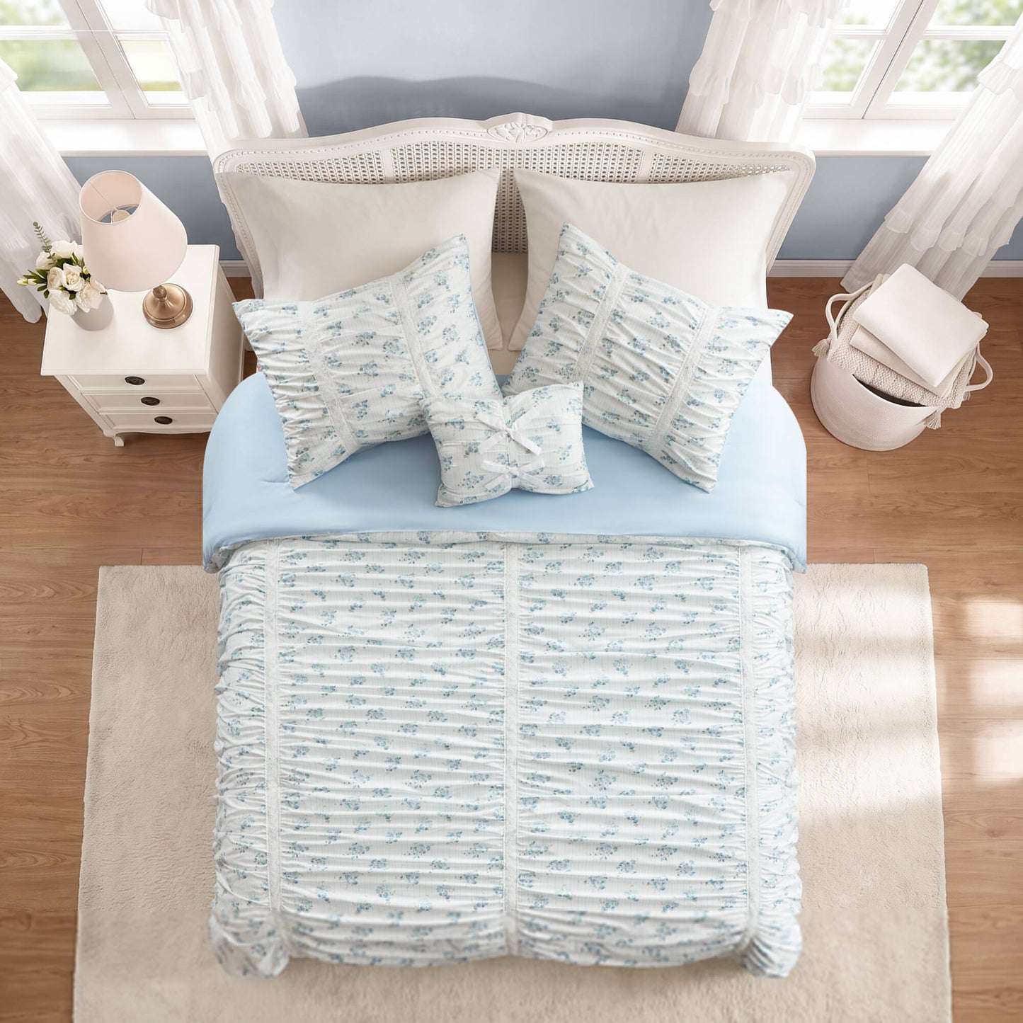 Anabelle 4-Piece Comforter Set