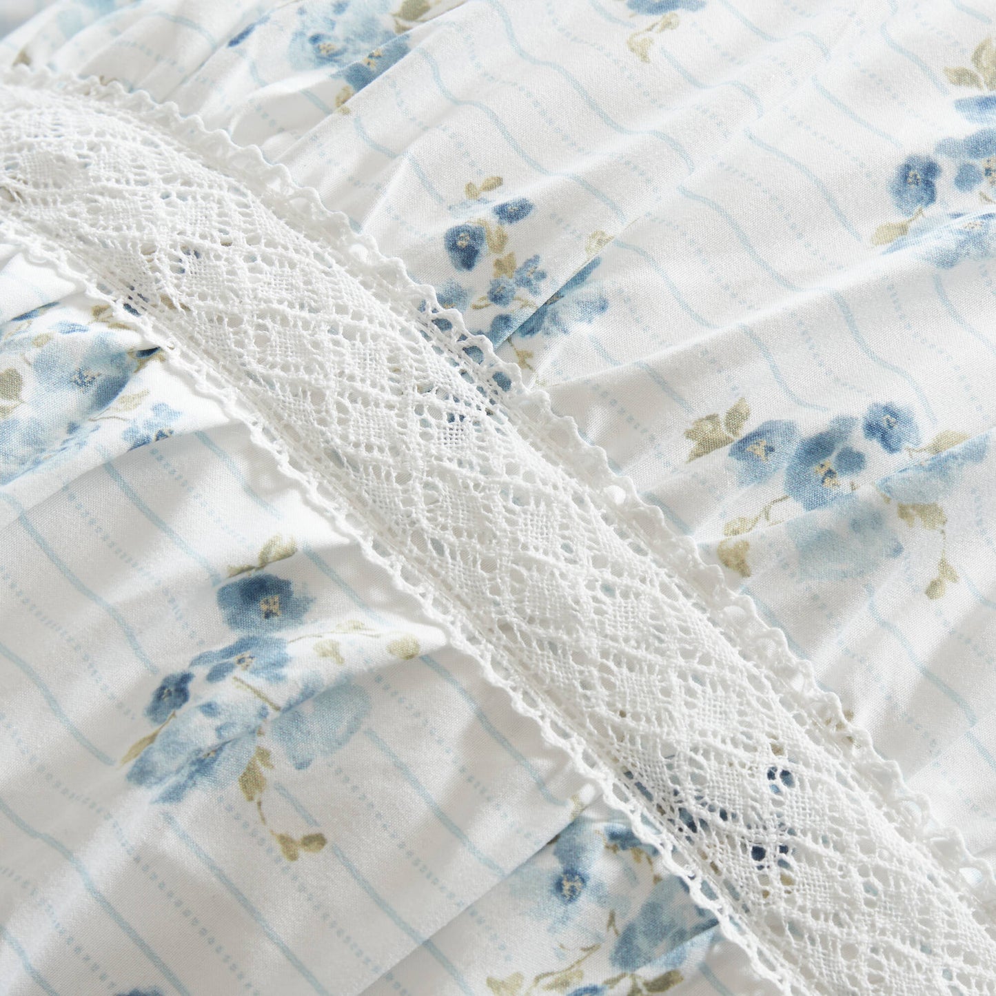 Anabelle 4-Piece Comforter Set
