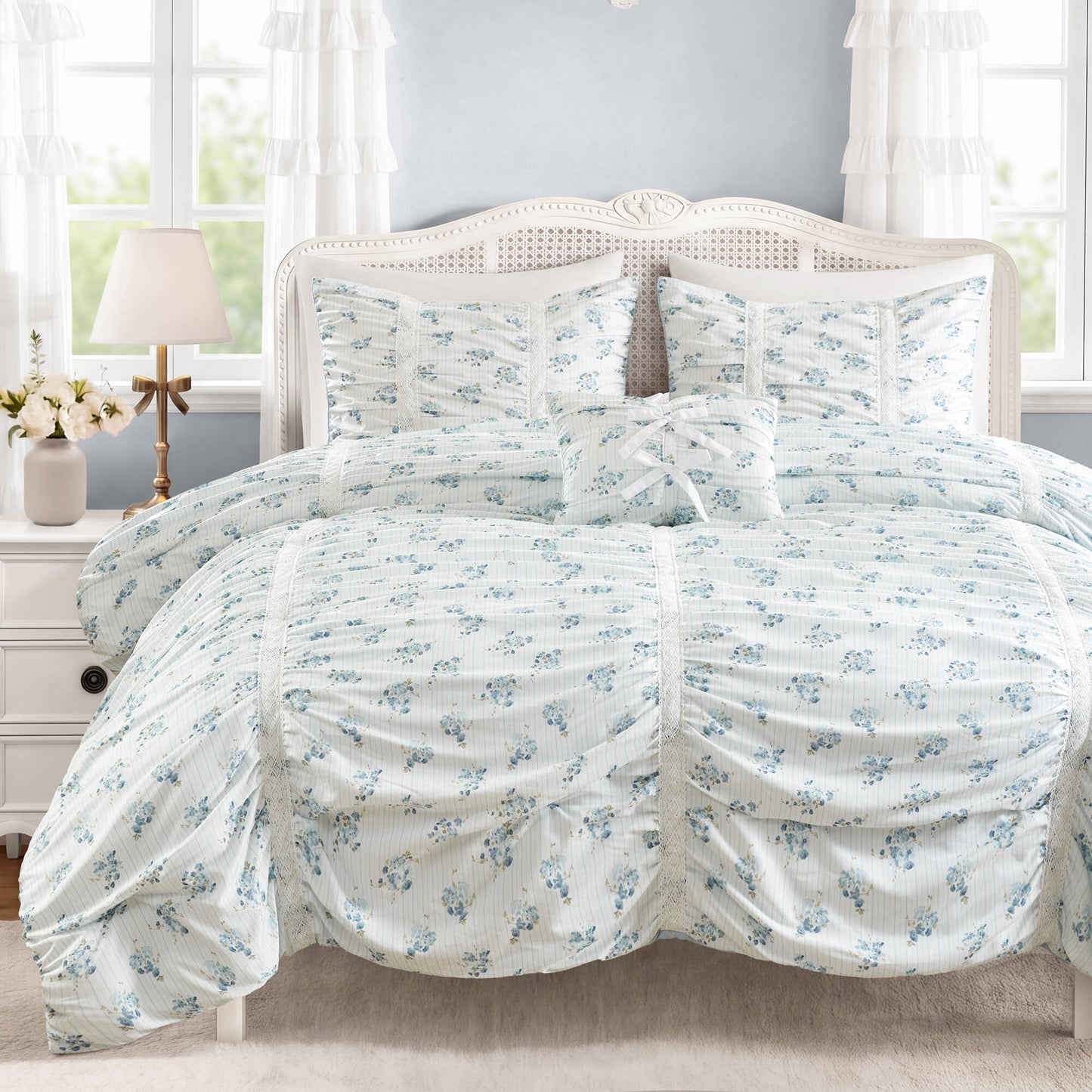 Anabelle 4-Piece Comforter Set