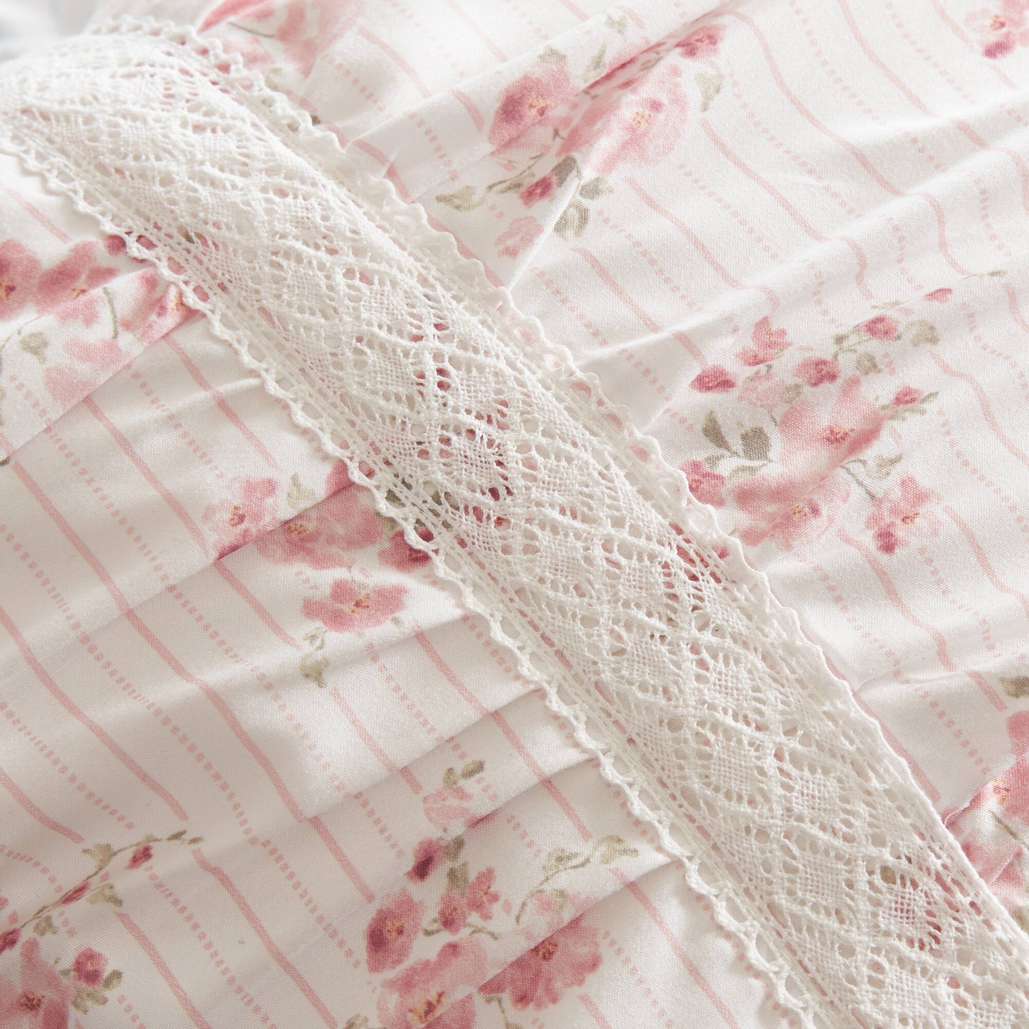 Anabelle 4-Piece Comforter Set